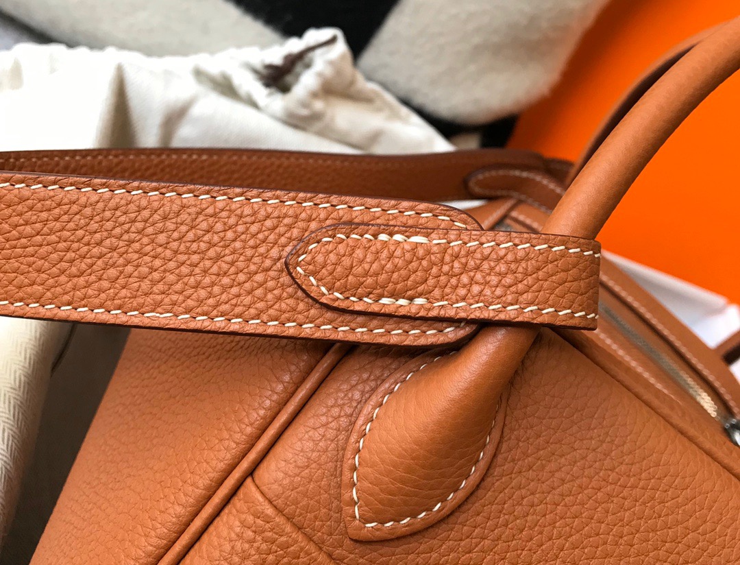 Lindy 26cm シルバーバックルの高品質バッグ