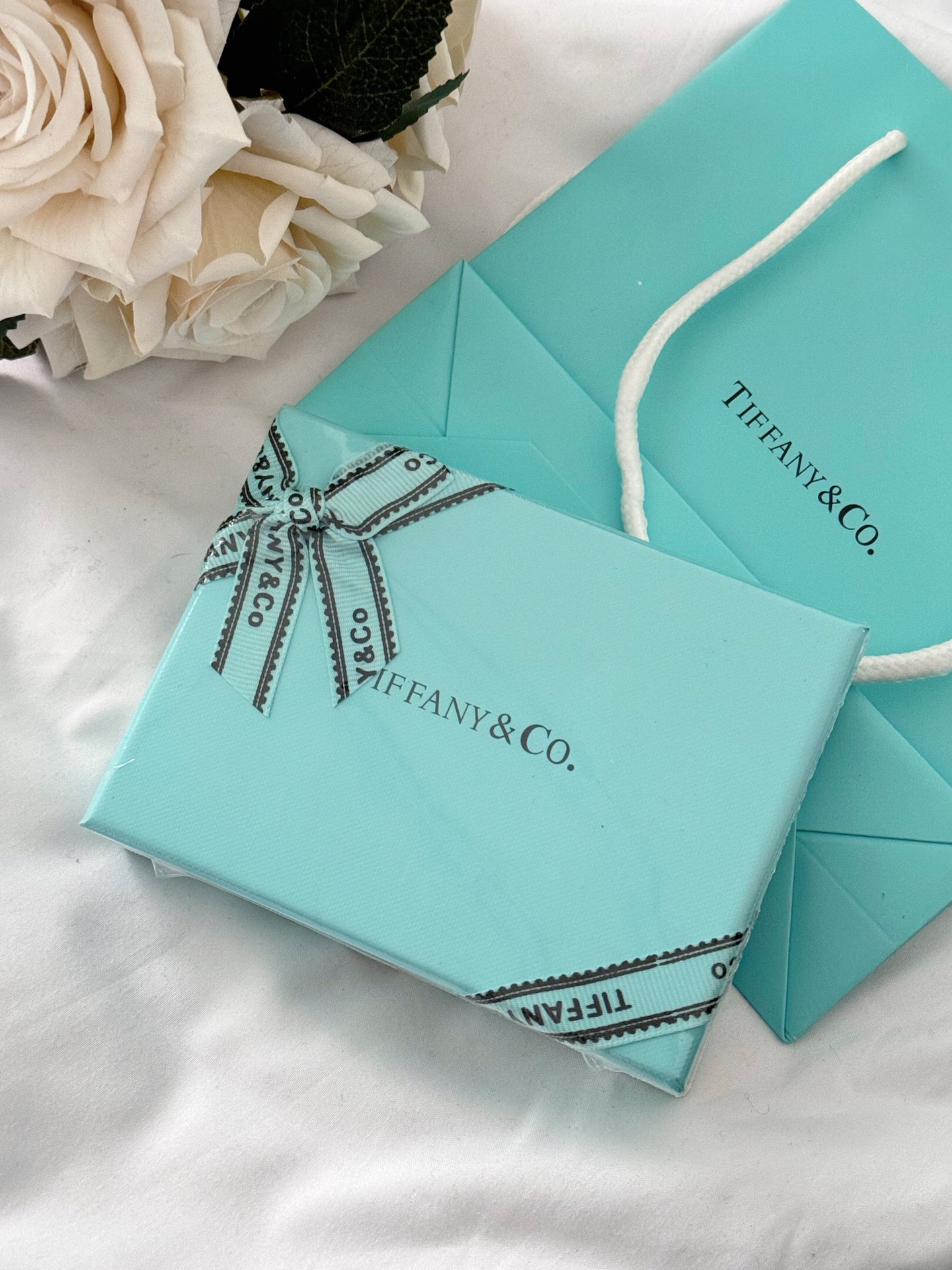 今天就把新品TIFFANY&Co蒂芙尼车载香薰限定礼盒推荐给你们 5