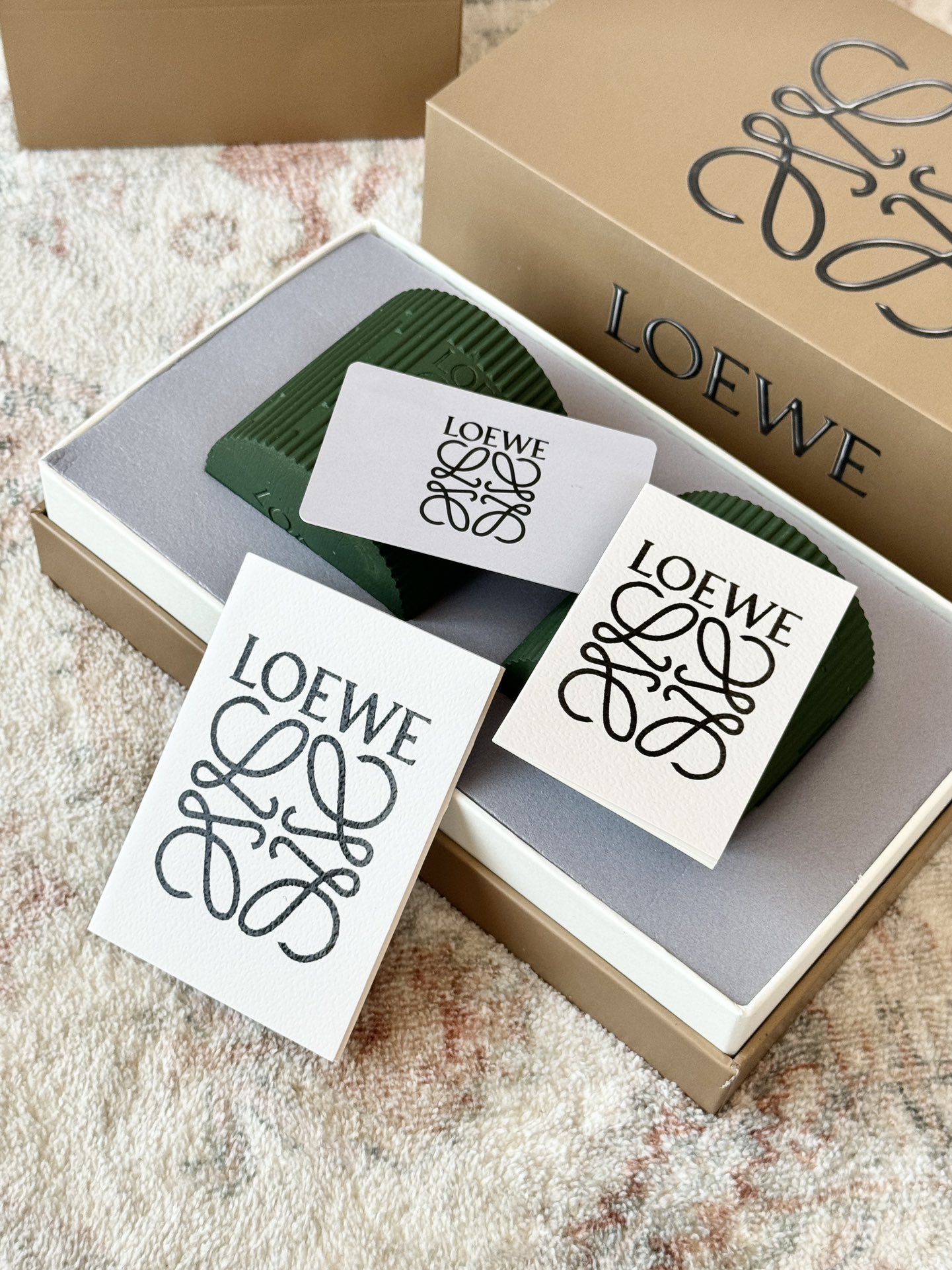 LOEWE Home Scents Gift Set – Cedarwood - Comprehensive 2