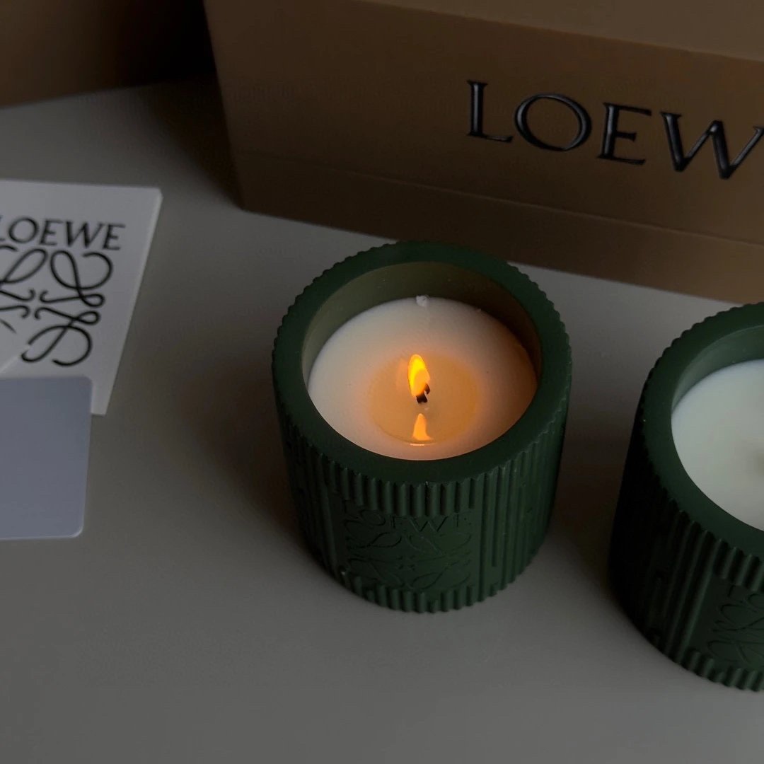 LOEWE’s aesthetic vision needs no ornate embellishment - Comprehensive 4