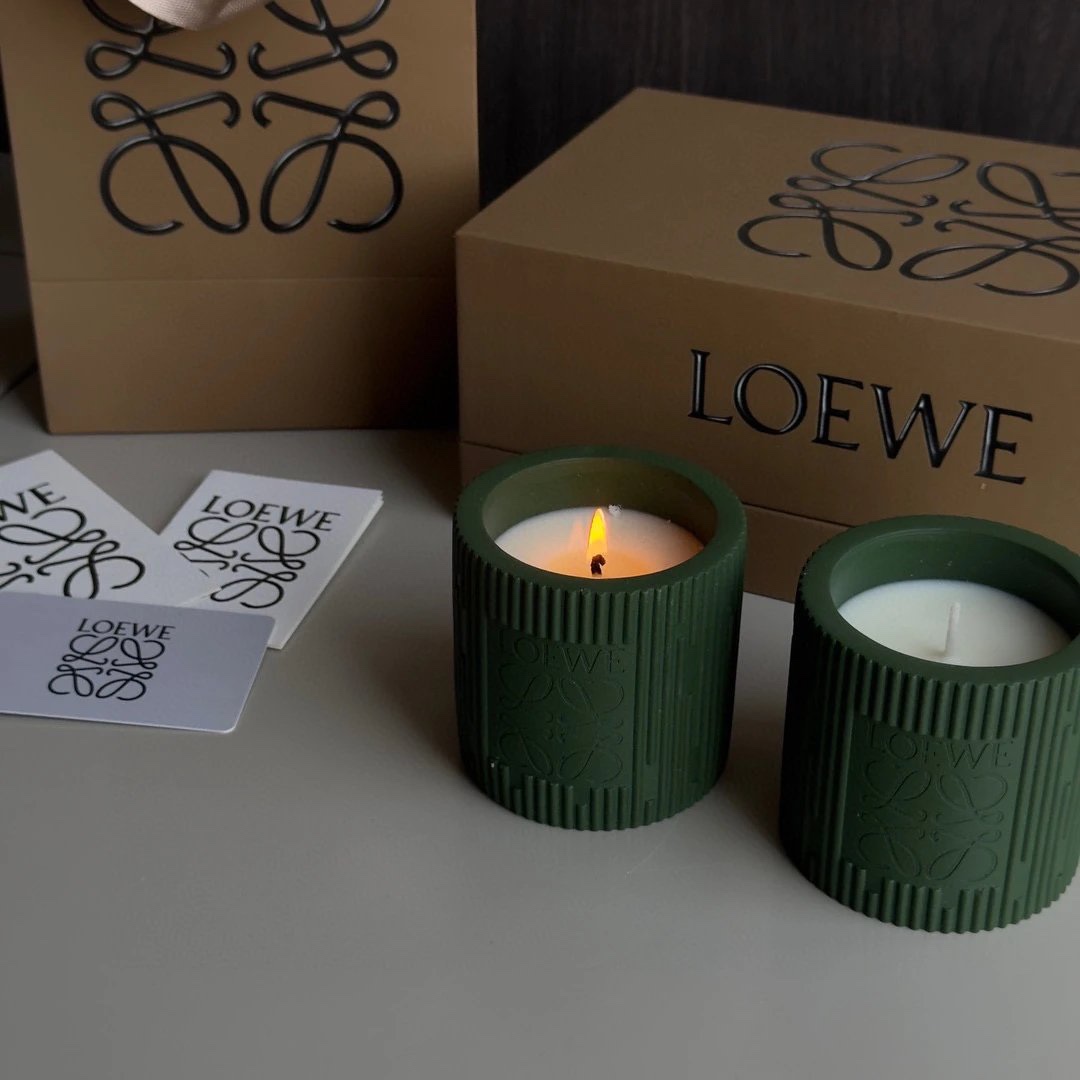 LOEWE’s aesthetic vision needs no ornate embellishment - Comprehensive 2