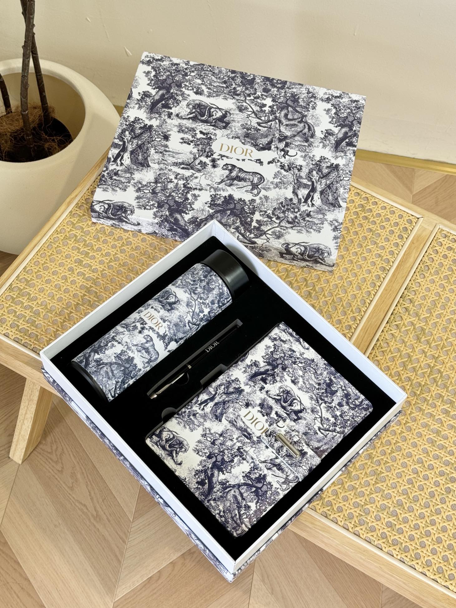Dior DR套盒