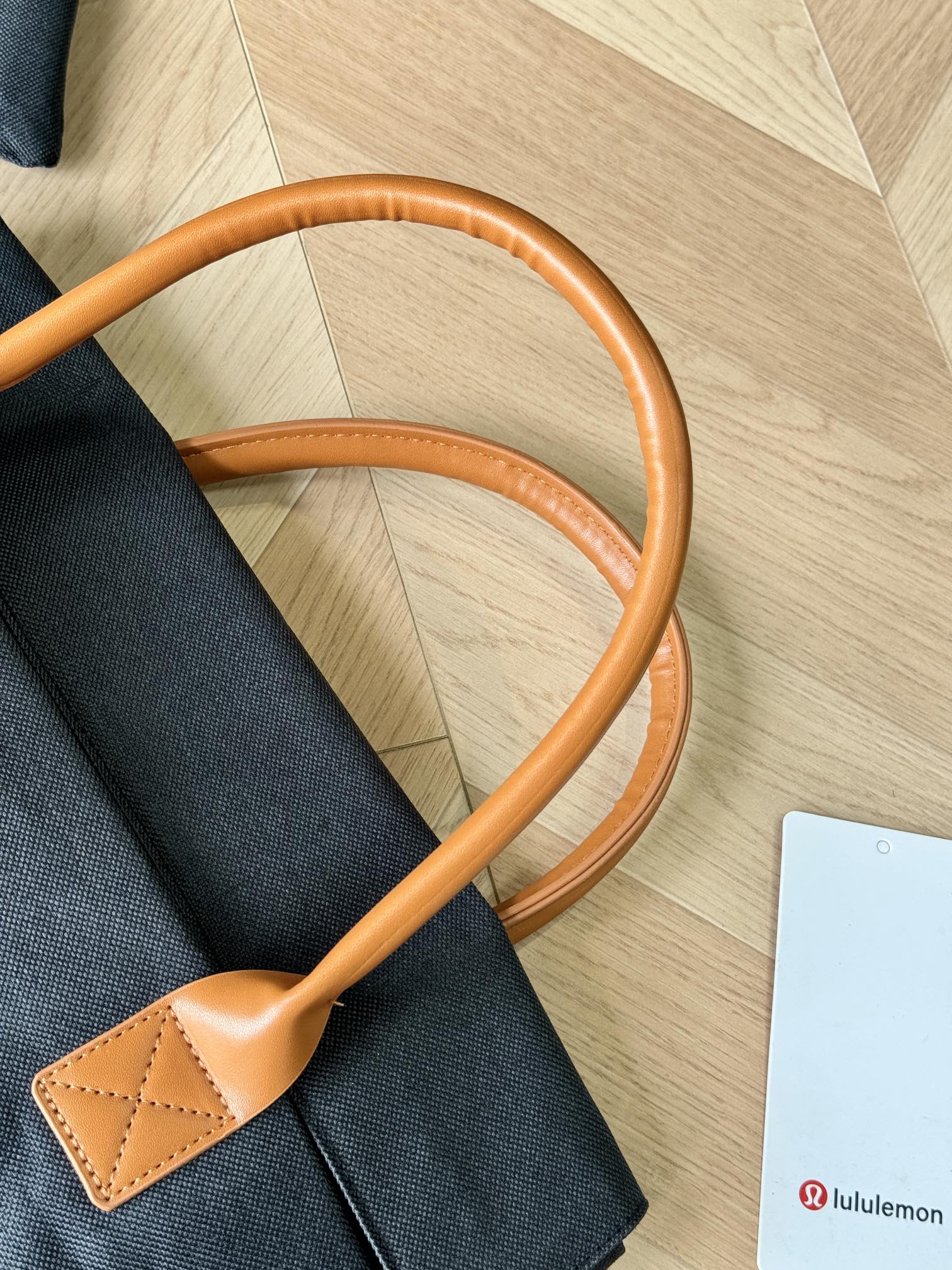 Lululemon VIP Member Gift Laptop Bag - Comprehensive 3