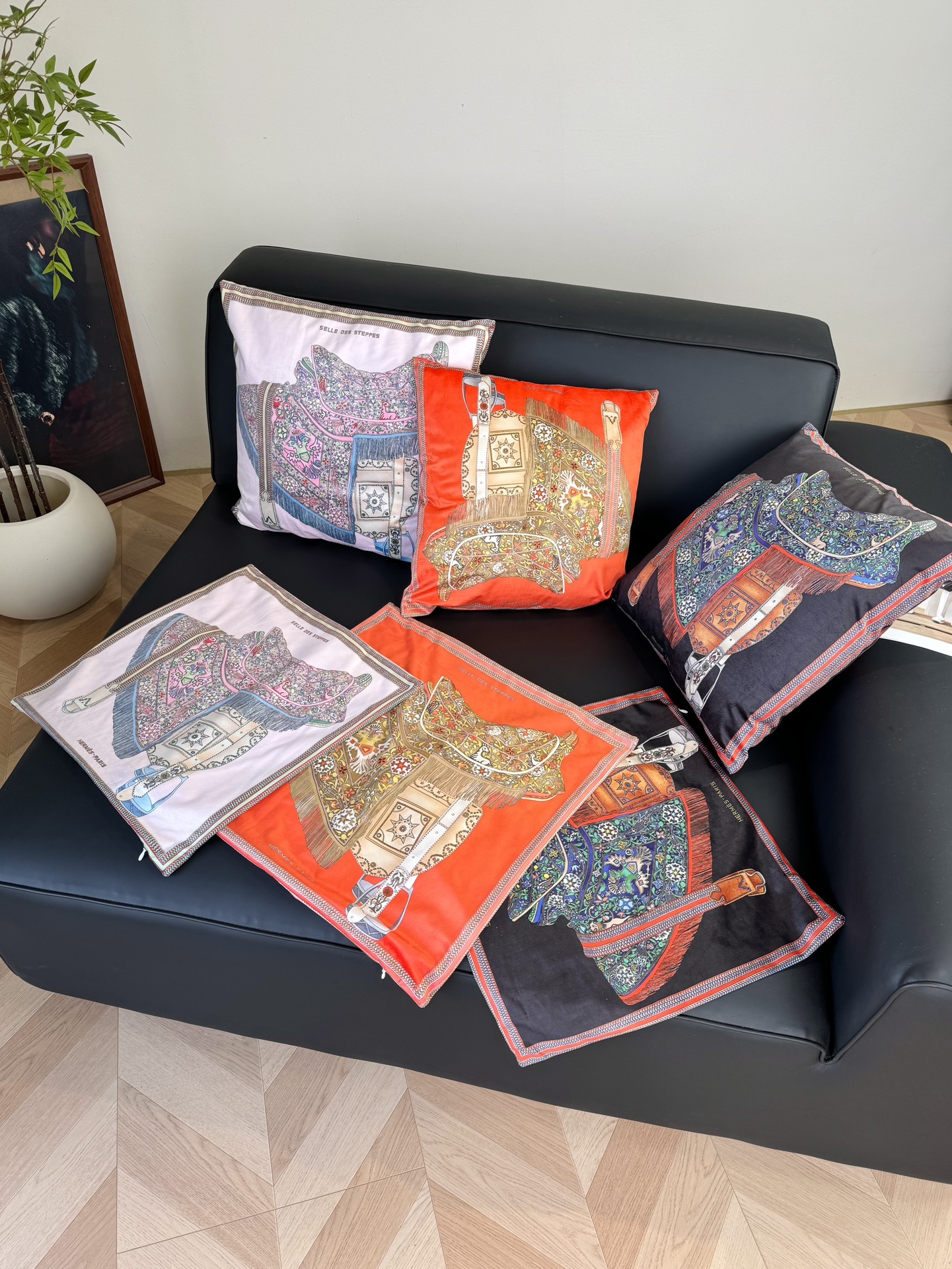 Hermès Saddle Cushion Collection - Comprehensive
