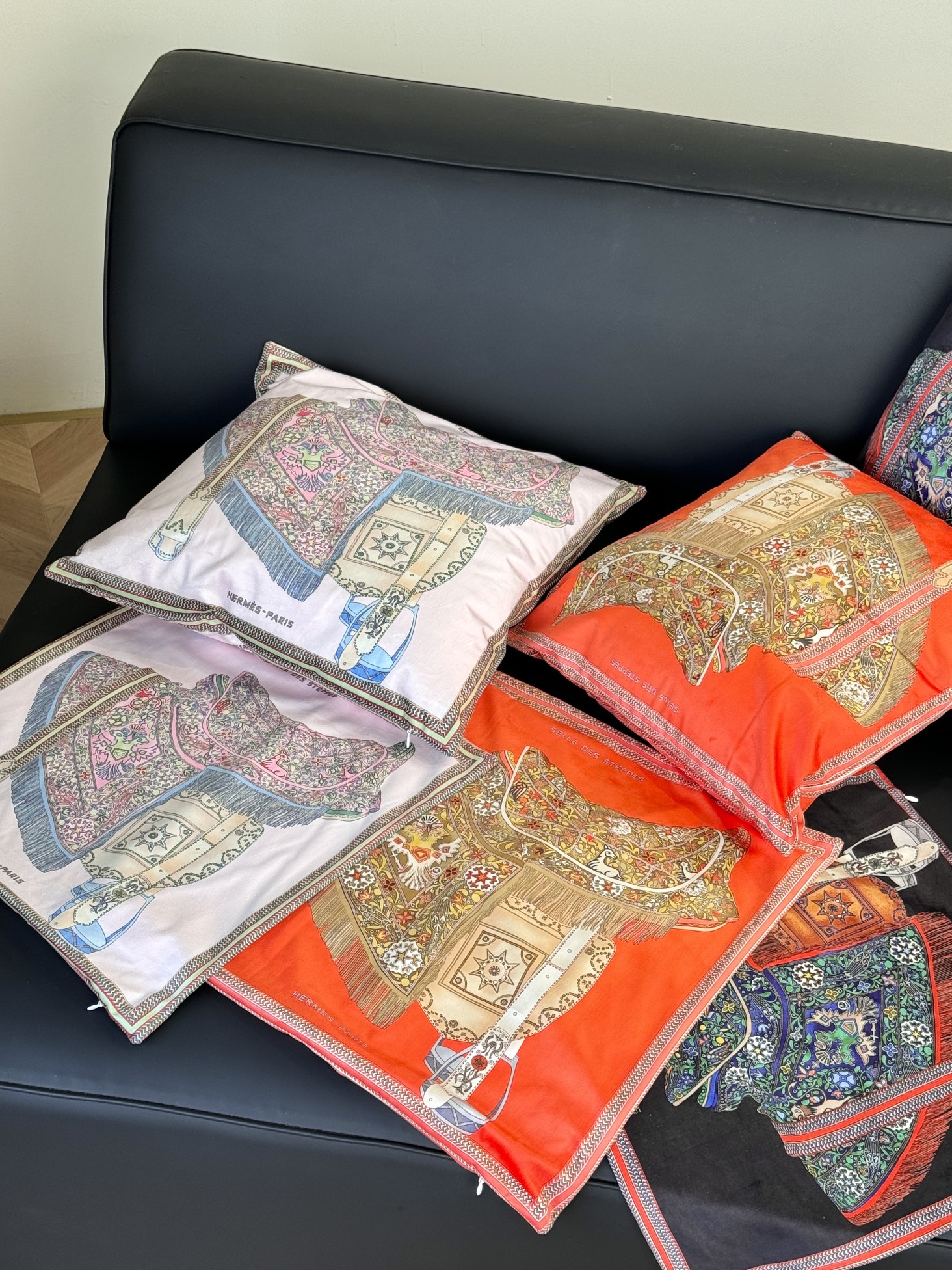 对于H家似乎大家第一时间想到它家的包包,饰品 5