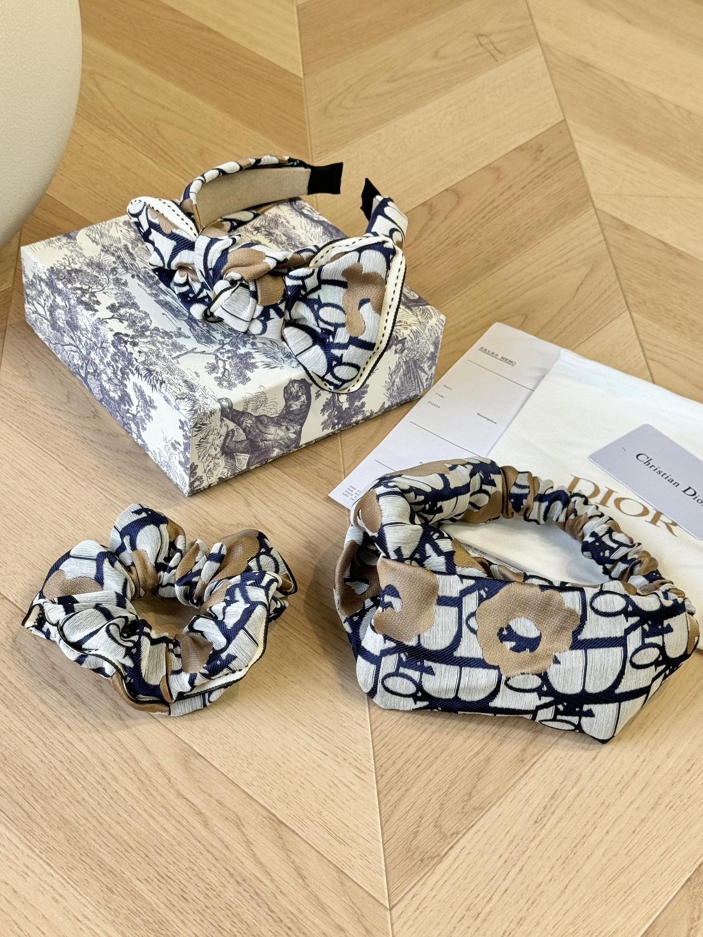 Dior迪奥 三件套发饰礼盒🎁套装 3