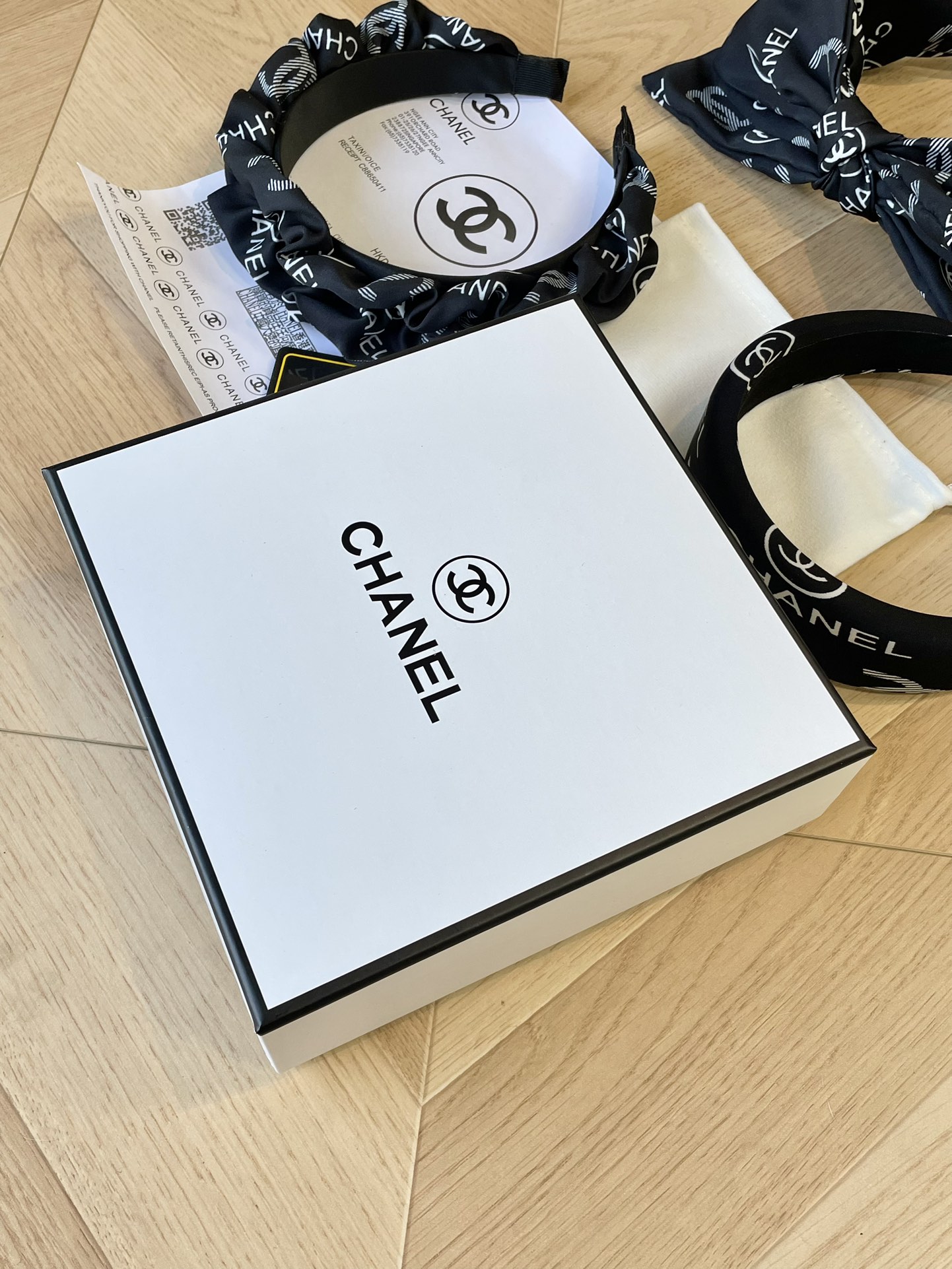 Chanel Headband Gift Box Set - Comprehensive 4