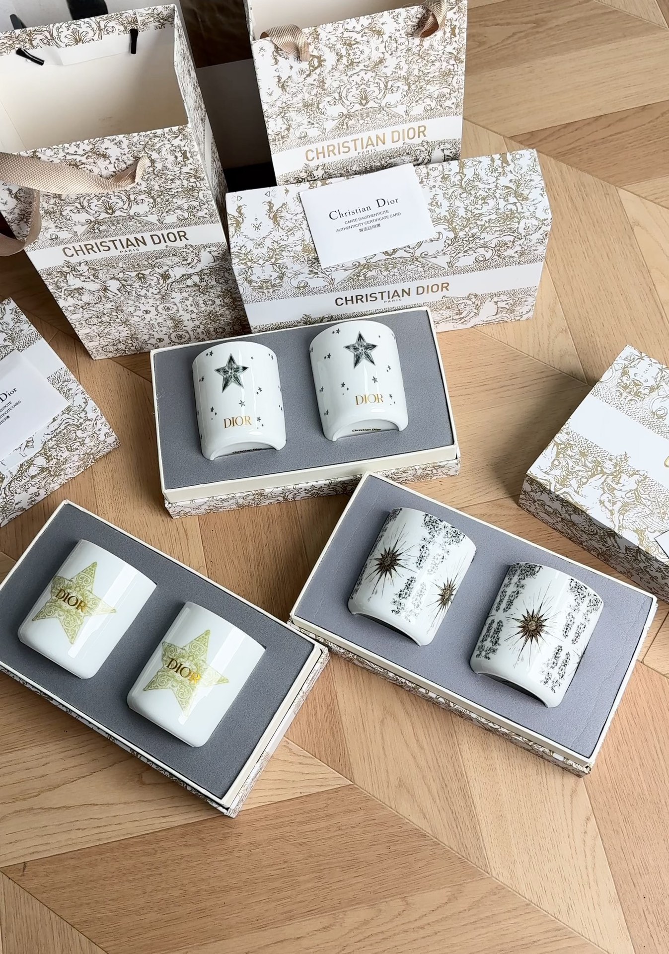 The Dior Holiday Scented Candle Gift Set has arrived - Comprehensive
