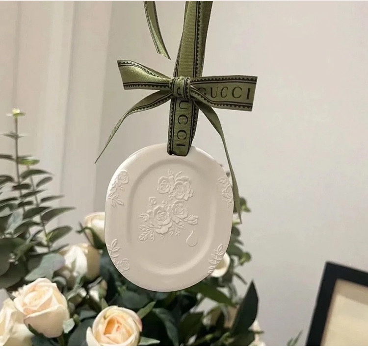 立体石膏浮雕工艺是营造氛围的神器 不仅可以当做摆件提升美感,还能够让身边都萦绕着舒服的香味 3