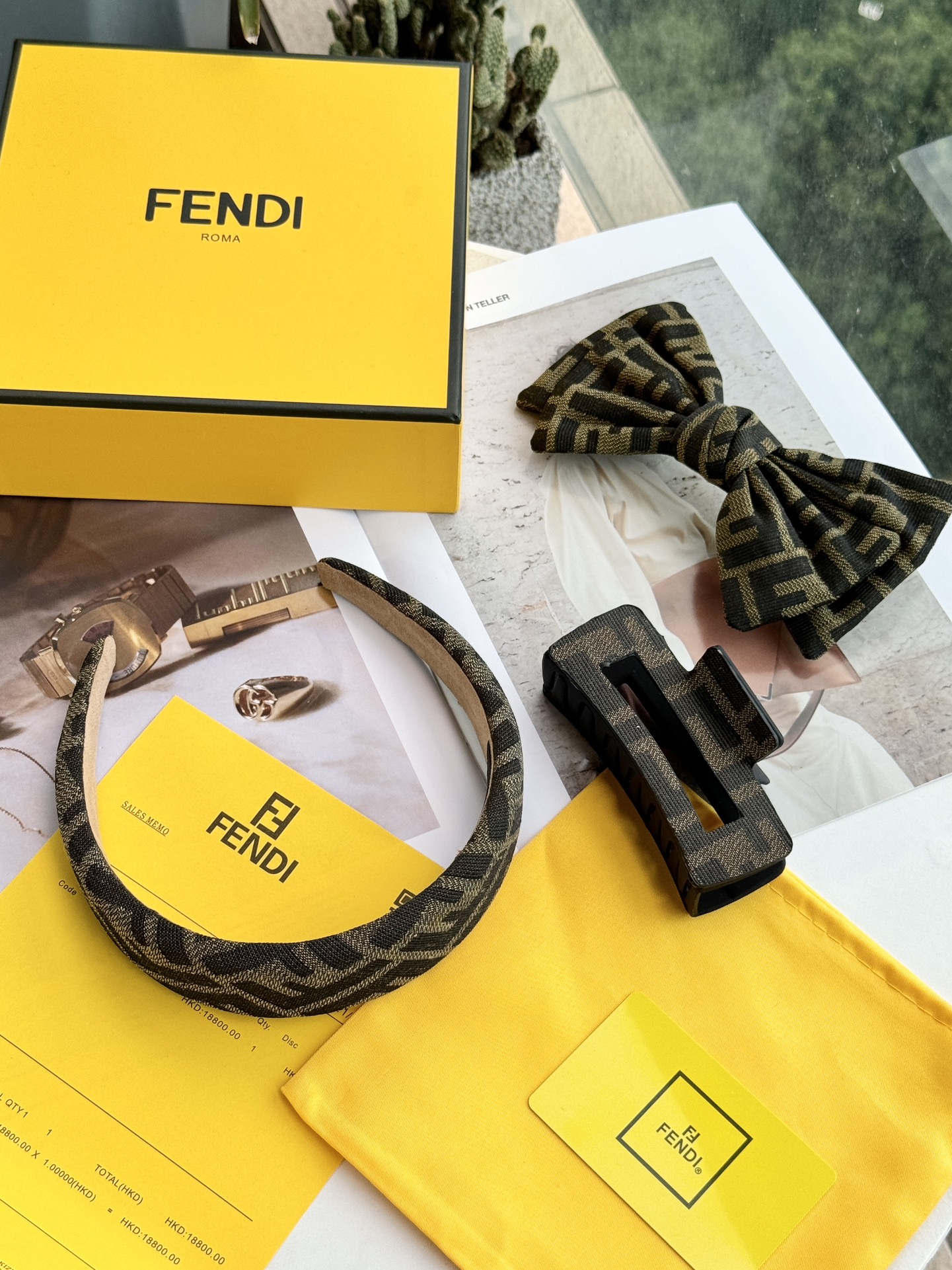 Fendi最新发饰礼盒 6