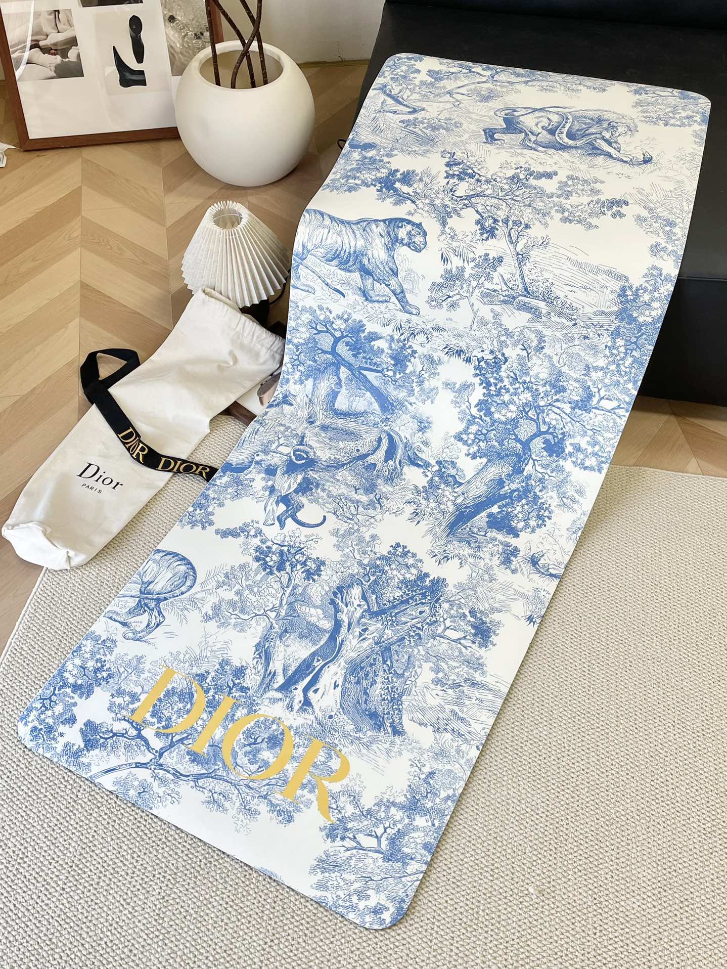 Dior Yoga Mat - Comprehensive