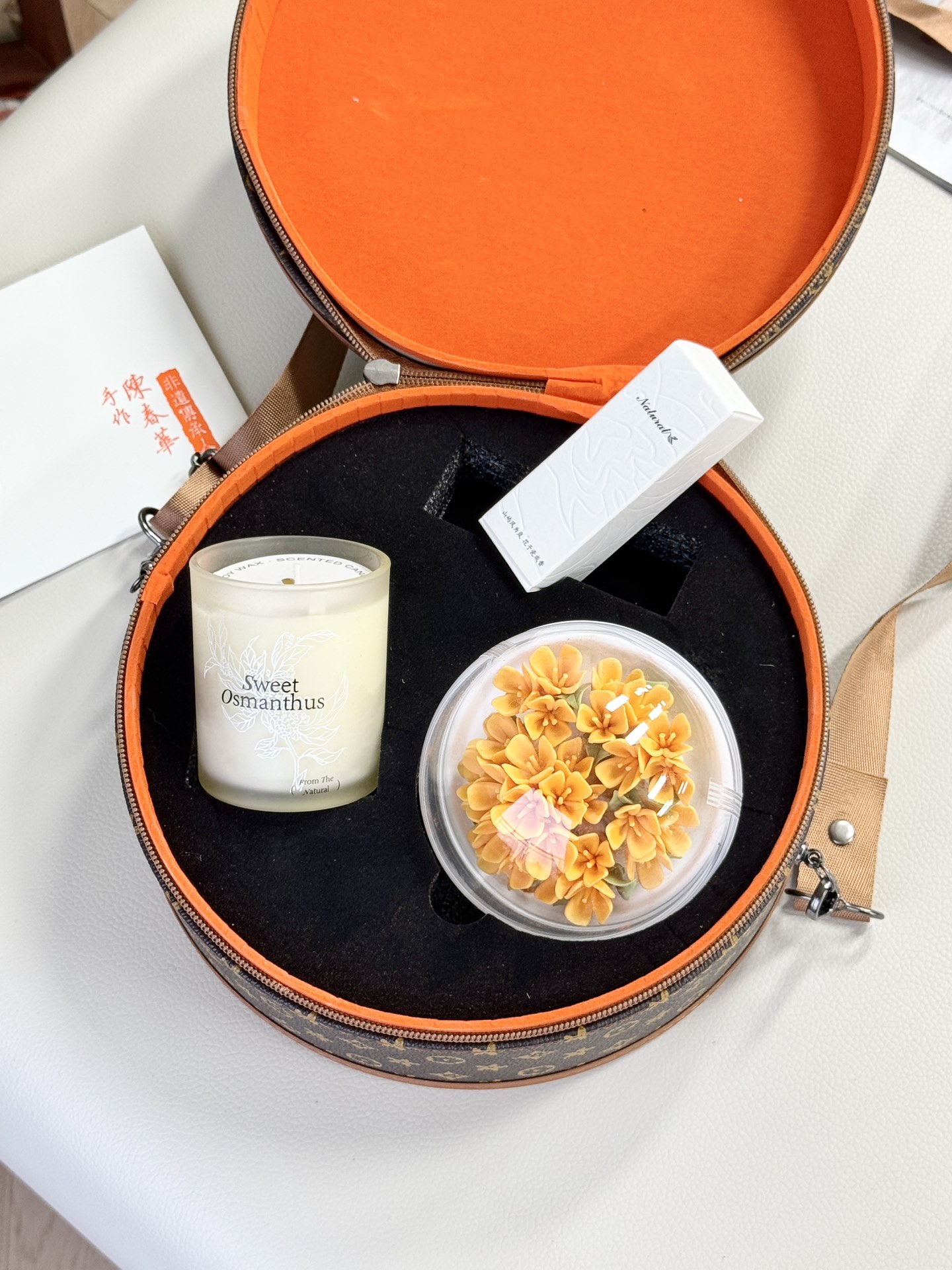 Hand-Pinched Osmanthus Scented Candle and Portable Backpack Gift Set - Comprehensive 5