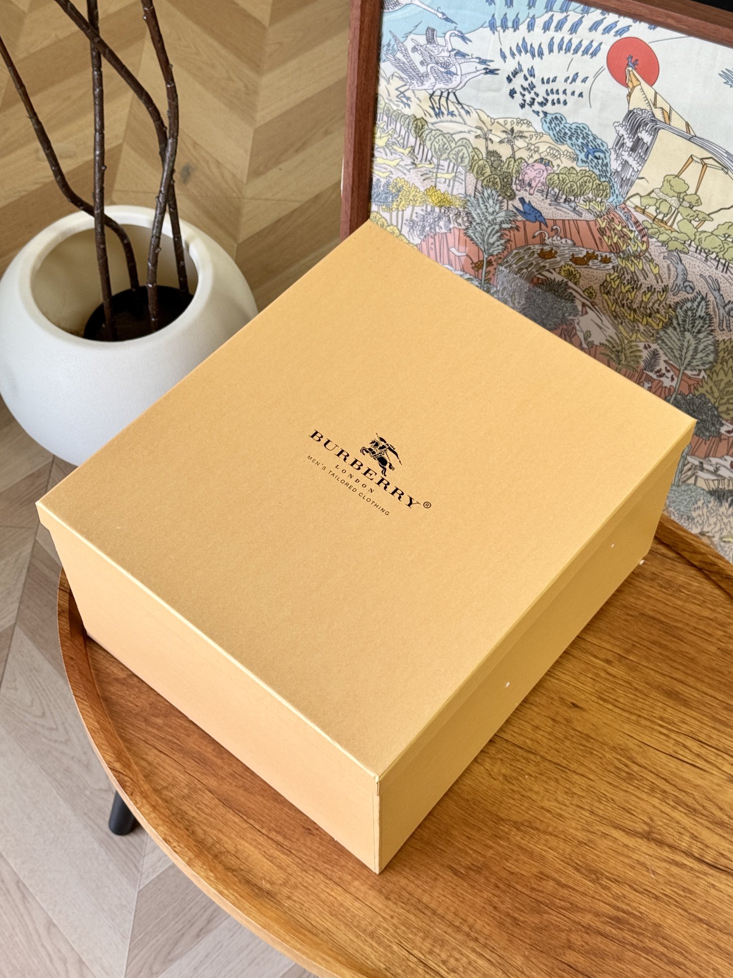 BURBERRY Gold Mountain Decanter Set - Comprehensive