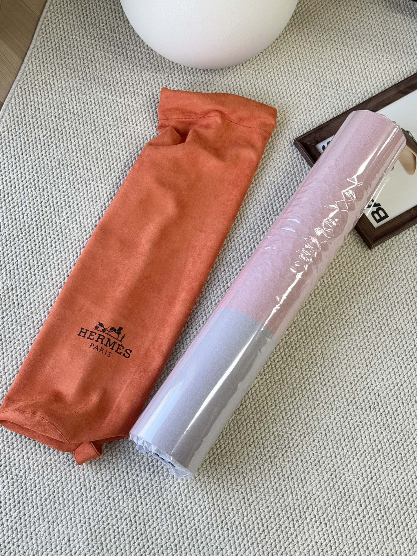 Includes a matching storage pouch - Lifestyle 5