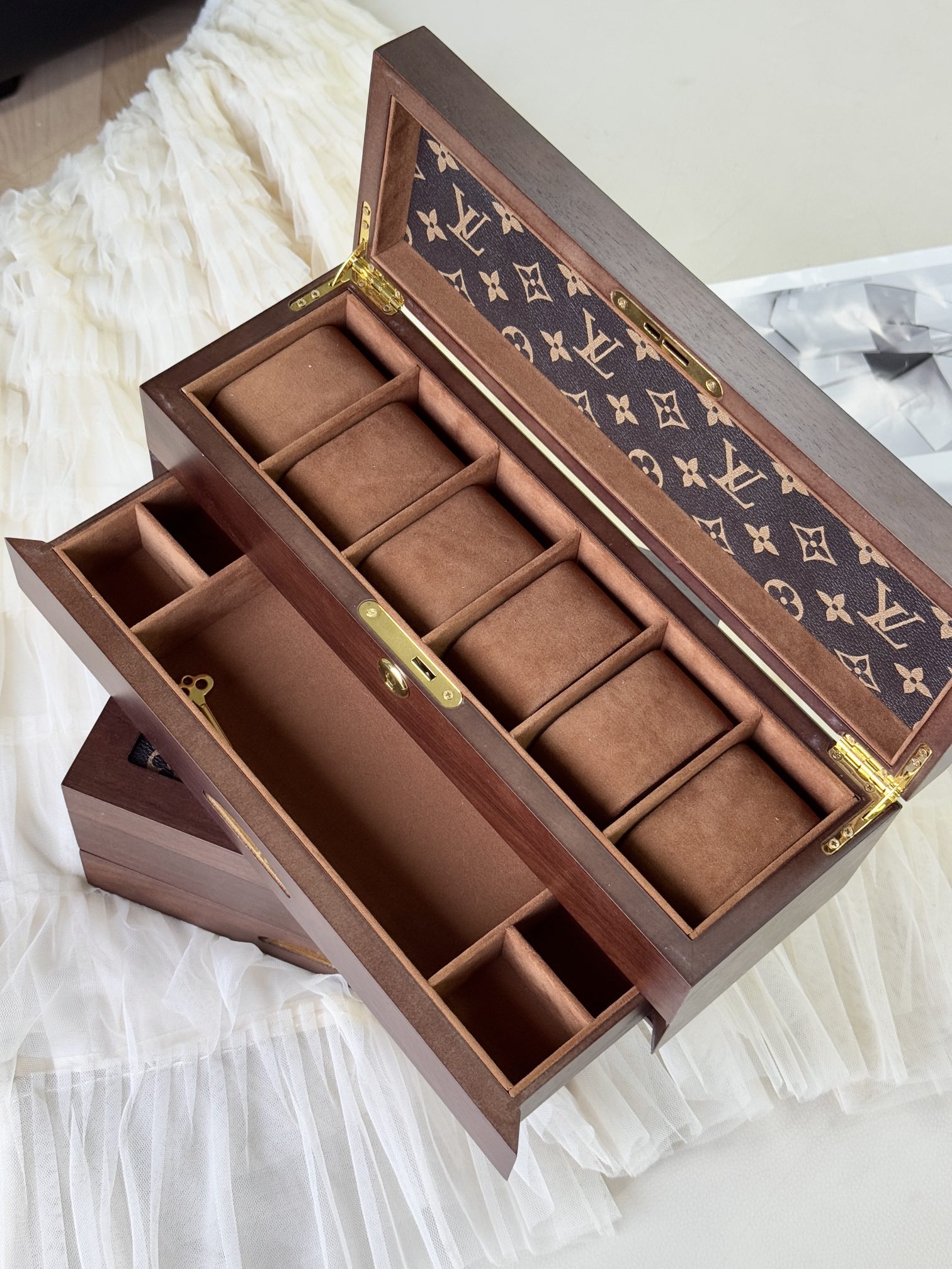Louis Vuitton Haute Couture Haute Couture Precision Mechanical Watch 4
