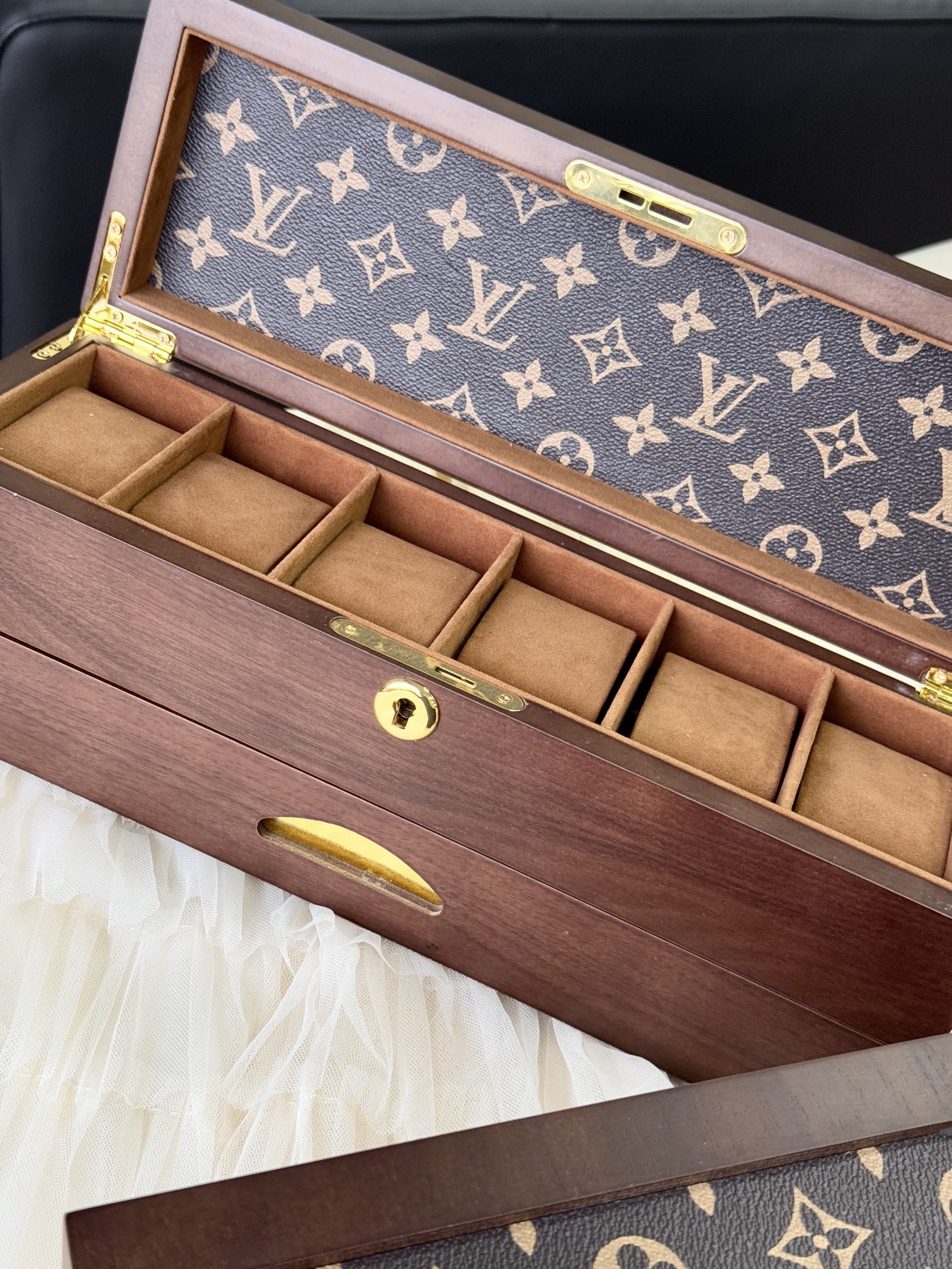 Louis Vuitton Haute Couture Haute Couture Precision Mechanical Watch 9