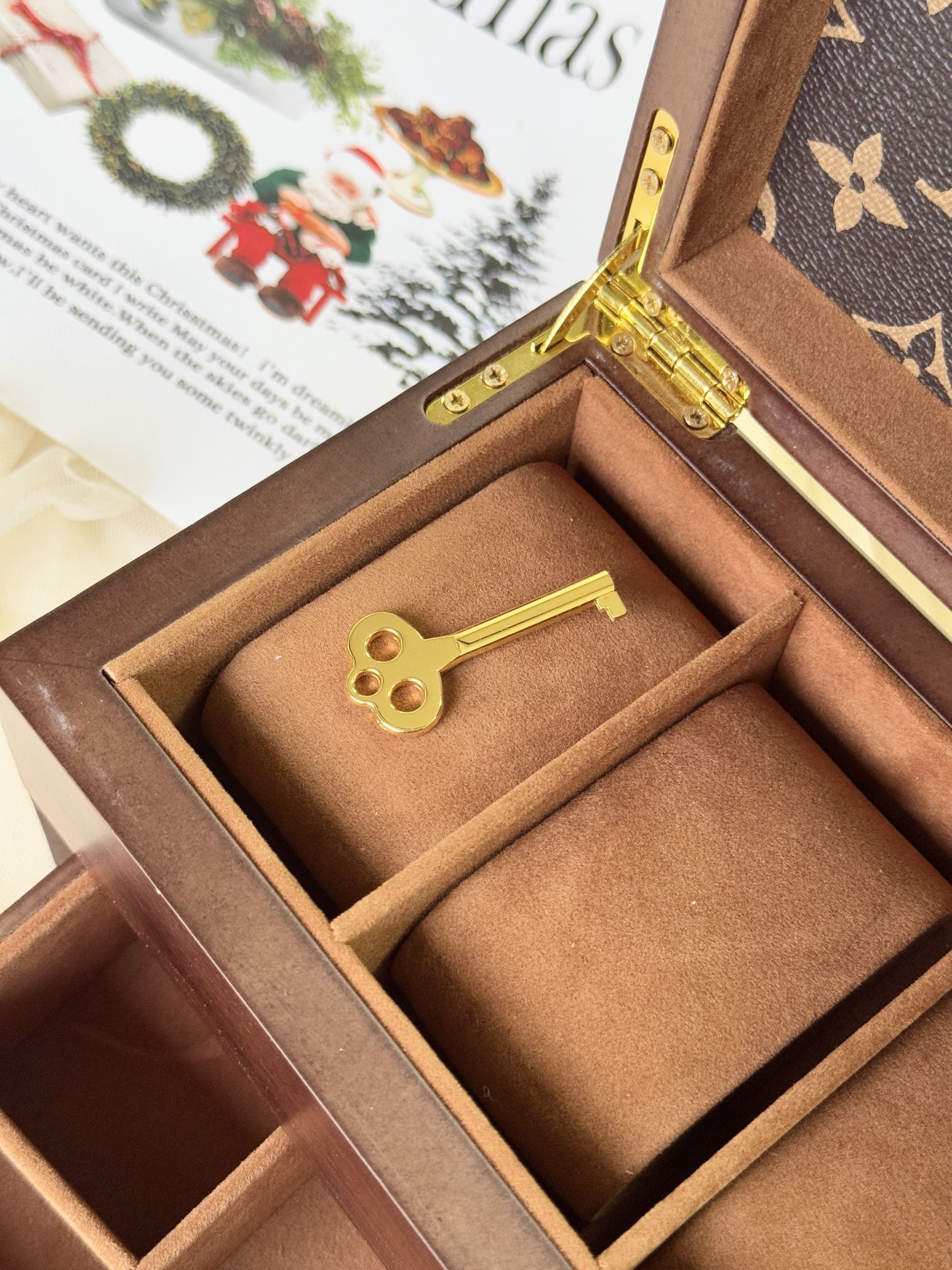 路易威登 Louis Vuitton 高定典藏名品高定成衣时装外套连衣裙衬衫T恤 #3A34BC05 6