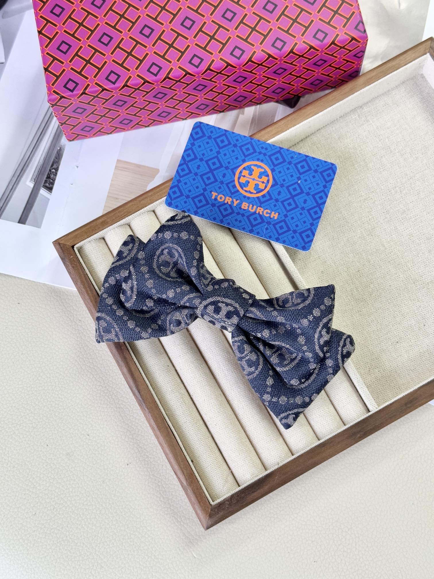 Hair accessories bring understated sophistication to any ensemble, addin - Comprehensive 3