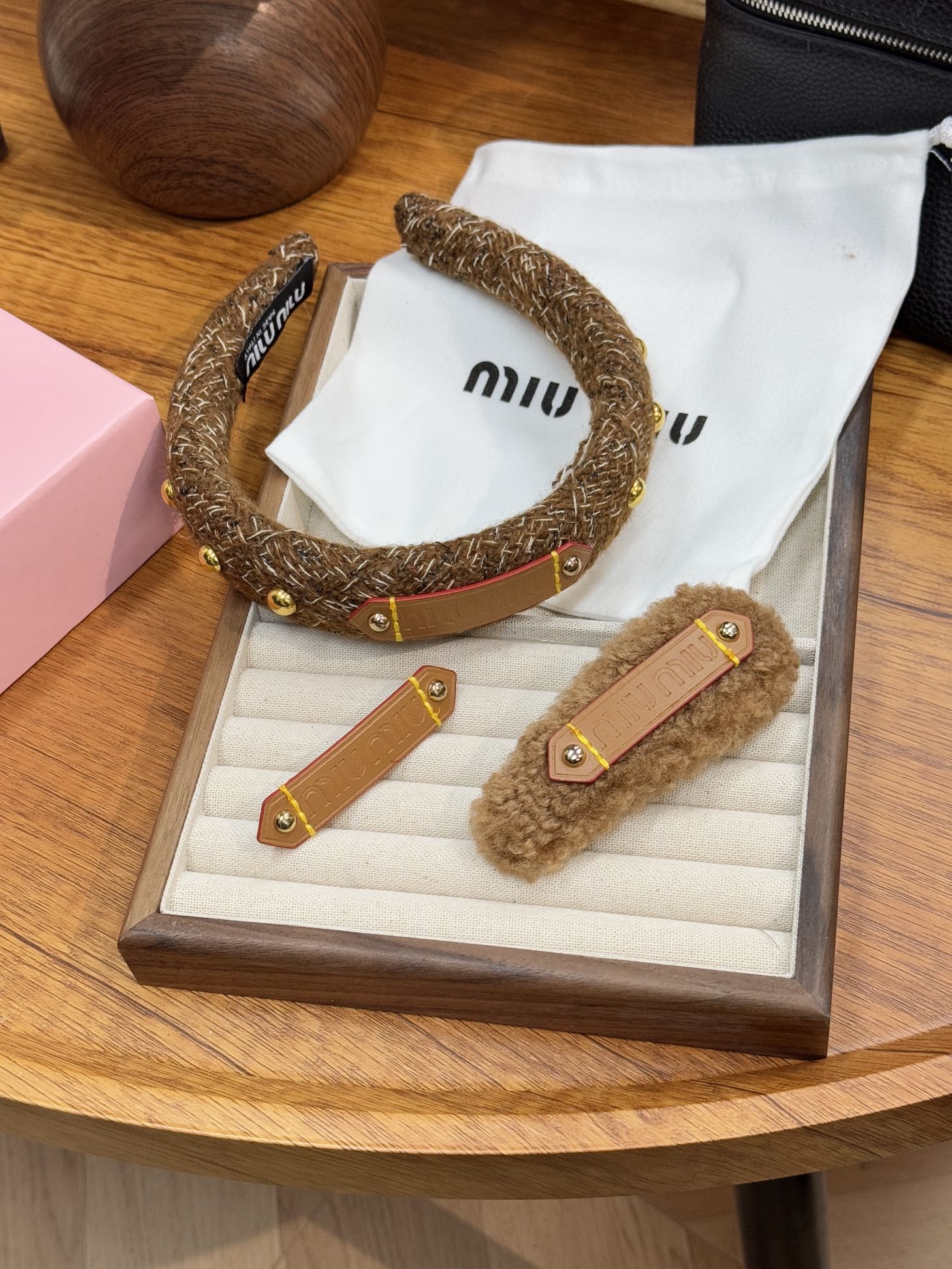 事实上,miumiu真的做到了 5
