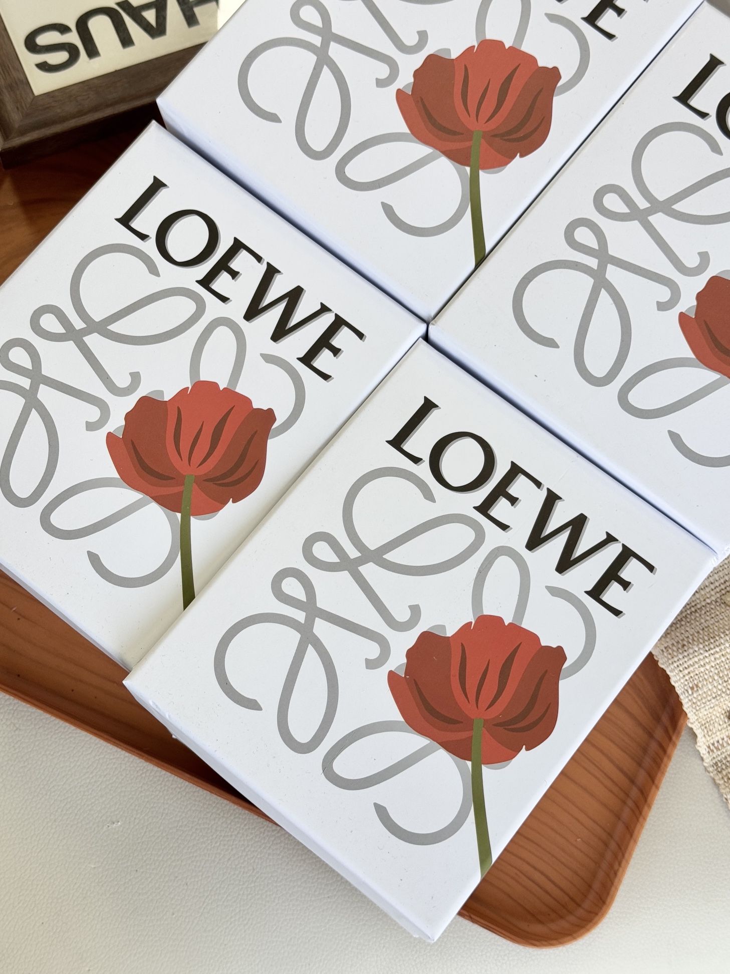 Loewe贺喜新春精美礼品 3