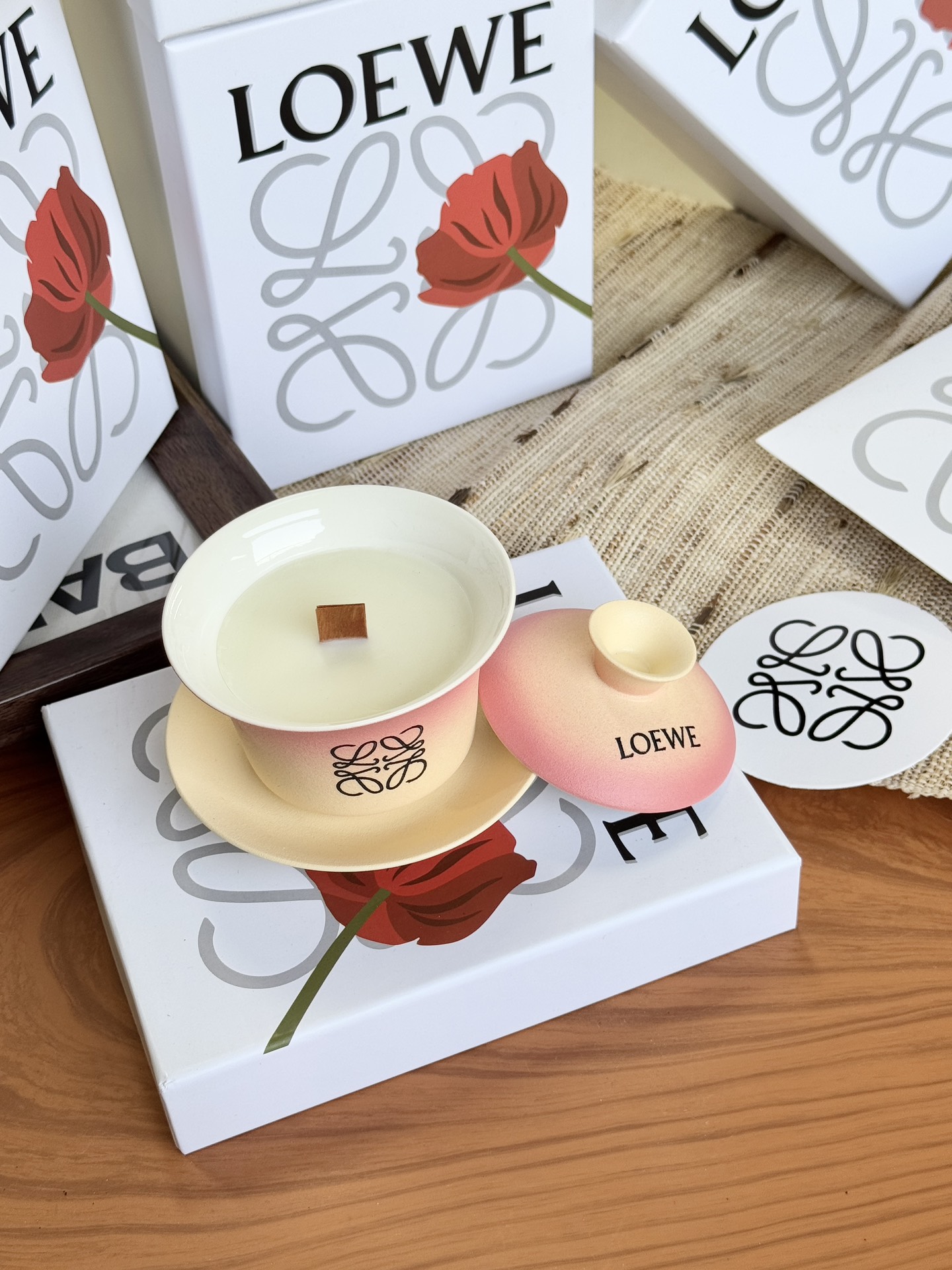 giving you a limited romantic experience 🌸As the fragrance spread - Perfume
