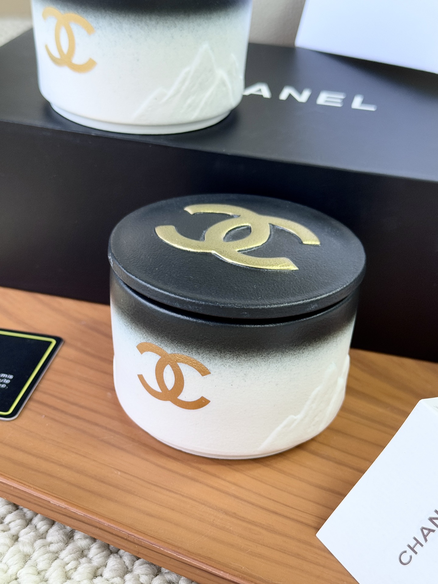 香奈儿 Chanel 典雅居所生活方式奢华家居家纺摆件 #CD9EB48F 3