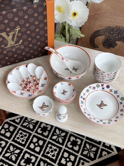 Louis Vuitton 28-Piece Porcelain Dinnerware Set,Elegant Design, Perfect for Dining 1 Louis Vuitton 28-Piece Porcelain Dinnerware Set,Elegant Design, Perfect for Dining