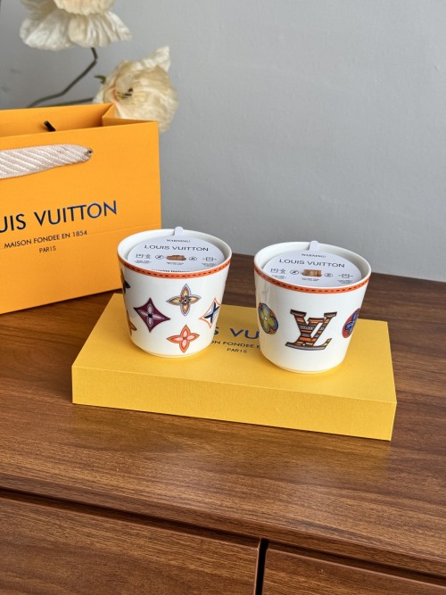Louis Vuitton Scented Candle: Winter Inspired Home Fragrance 1 Louis Vuitton Scented Candle: Winter Inspired Home Fragrance