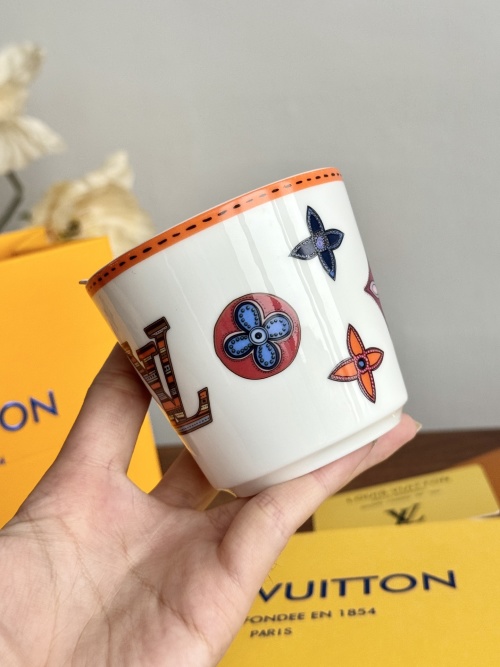 Louis Vuitton Imported Porcelain Cup With Gold Detailing, High Temperature Firing 1 Louis Vuitton Imported Porcelain Cup With Gold Detailing, High Temperature Firing