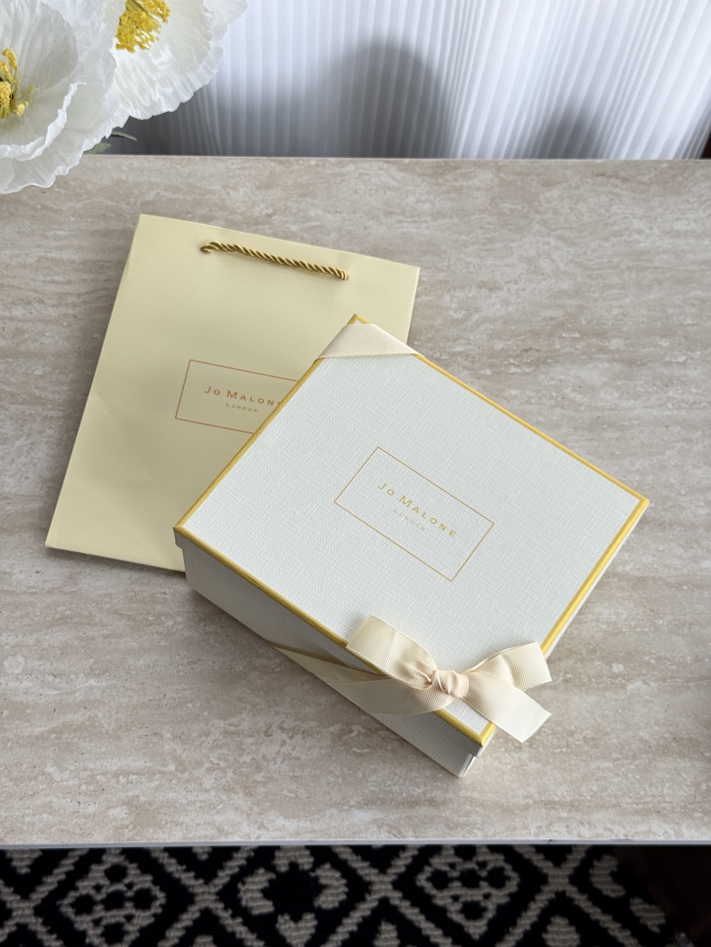 NO:809997,Official order!  It’s exactly the same as what you buy at the counter!  Out quickly!  Don't hesitate!  , Car Aromatherapy. Home Fragrance. Candles19860909正单！和你在专柜买的丝毫不差的！ 出得很快！一定不要犹豫！,车载香薰.居家香氛.蜡烛,accessory