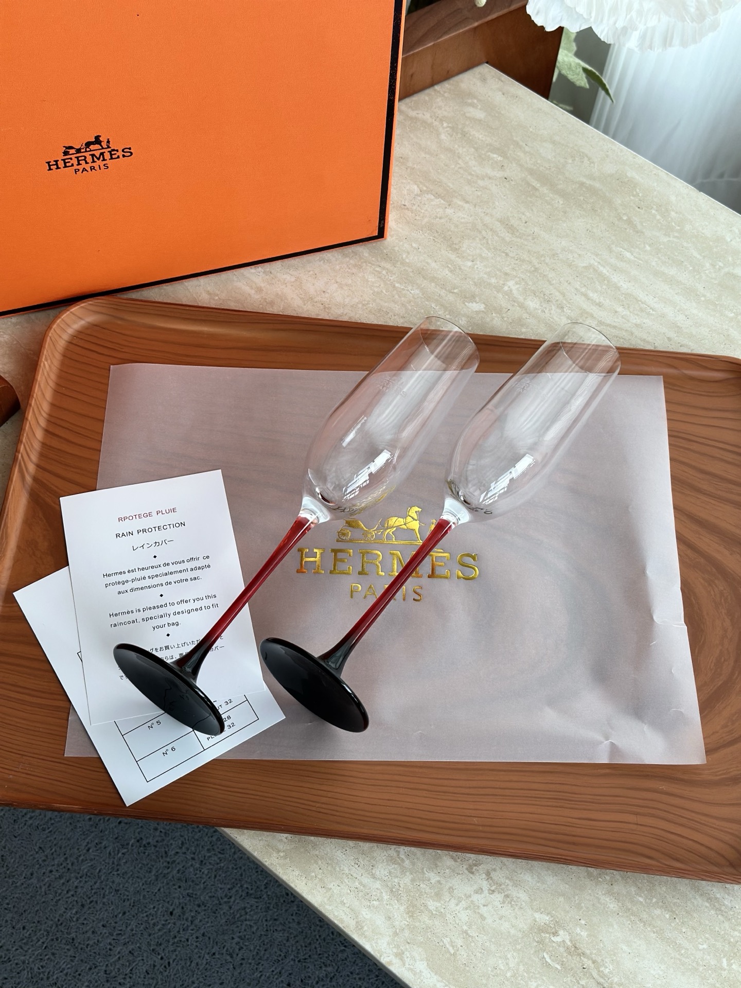 爱马仕 Hermès 高定典藏典雅居所生活方式奢华家居家纺四件套摆件 #33B23518 6