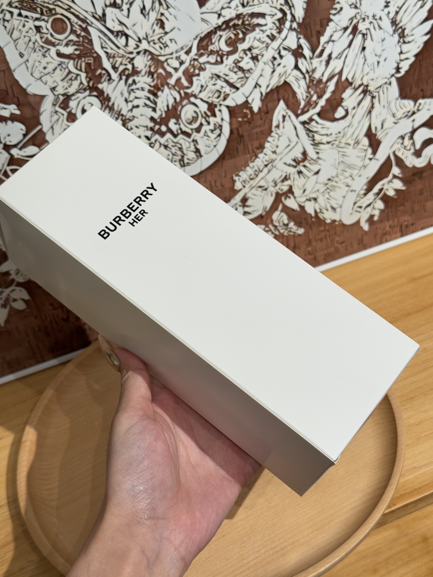 NO:894337,BURBERRY/Burberry Burberry thermos cup OEM order!  It must be given to everyone. Capacity 750ml | Dimensions height 23CM and diameter 7CM. It is worth buying for your own use or as a gift!  !  Because it is brought back directly from the factory and is purely for personal use and sharing, no cost is considered. Regarding precautions, the precautions for all thermos cups are the same. They cannot be microwaved, cannot be dishwashed, and hot water is anti-scalding. It is best not to use carbonated drinks. It is best not to pressurize to avoid spraying, etc.!  , tea set      cup, burberry, burberry19860909BURBERRY/博柏利 巴宝莉保温杯 代工订单！必须要安利给所有人 容量750ml｜尺寸高23CM 直径7CM 自用或者送人这一单都值得！！因为是从工厂直接拉回来的,纯自用分享,所以不计成本 关于注意事项 所有保温杯的注意事项都一样 不能微波炉 不能洗碗机 热水防烫嘴 最好不要碳酸饮料 最好不要加压以免喷射等等哈！,茶具    杯子,burberry,bu,accessory