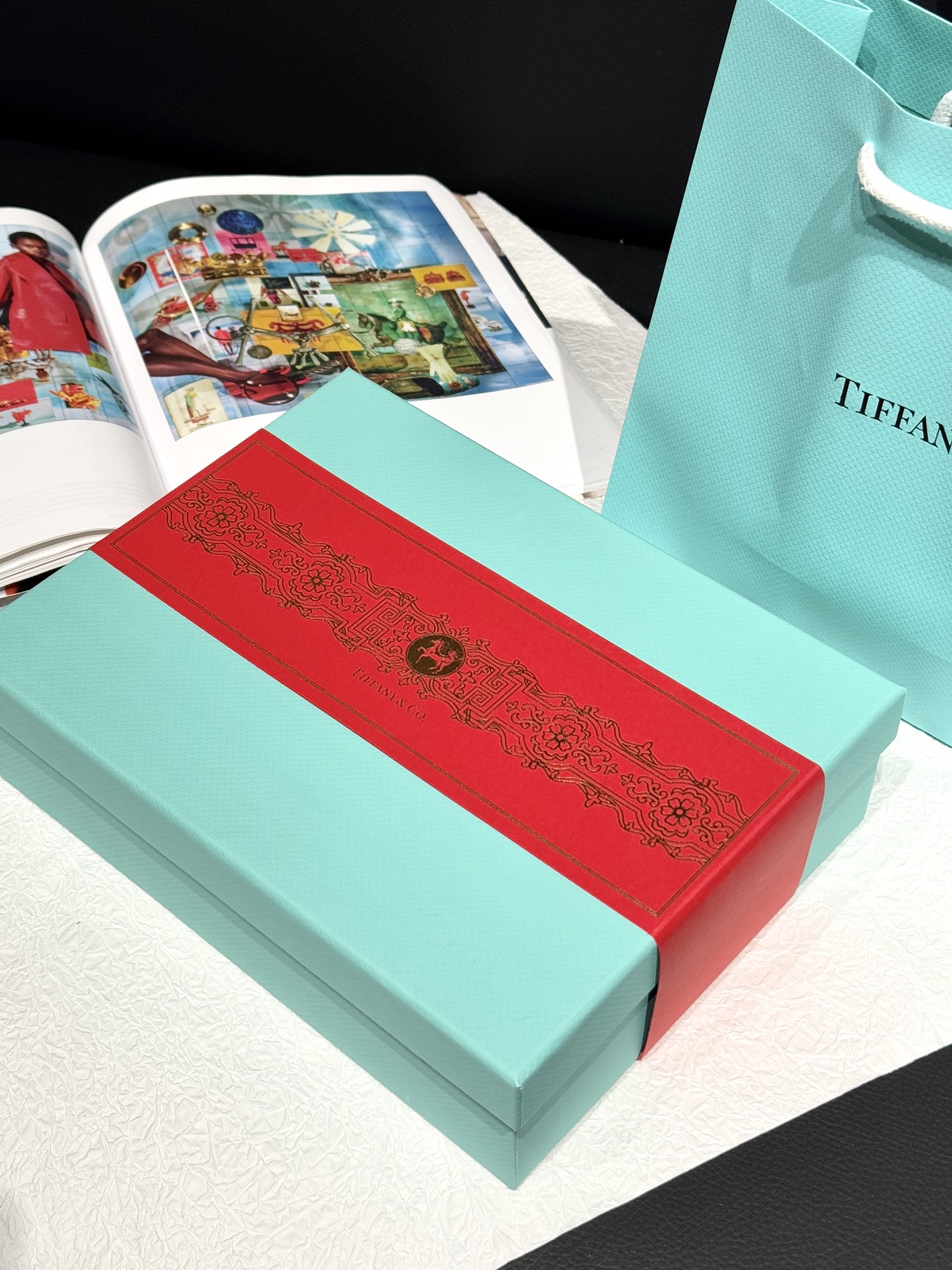 梵克雅宝 Van Cleef & Arpels 高定典藏名品高定成衣时装外套连衣裙衬衫T恤 #D8D0CDB1 2