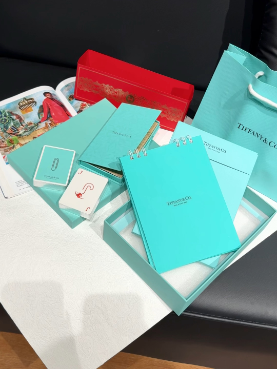 蒂芙尼 Tiffany & Co 高定典藏名品高定成衣时装外套连衣裙衬衫T恤 #15F4A533