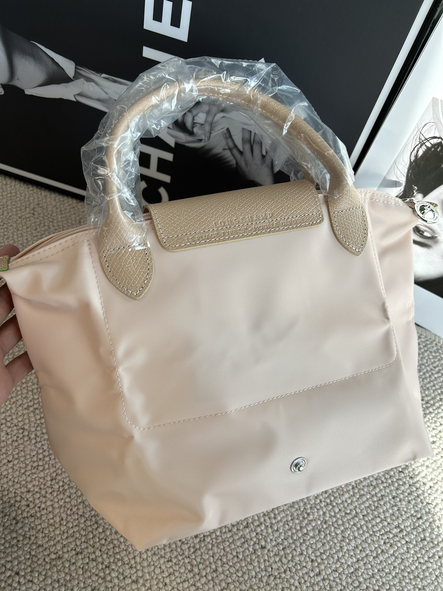 Longchamp ～藕粉色，很仙女秀气的颜色呀，温柔的感觉一下子就出现在眼前了