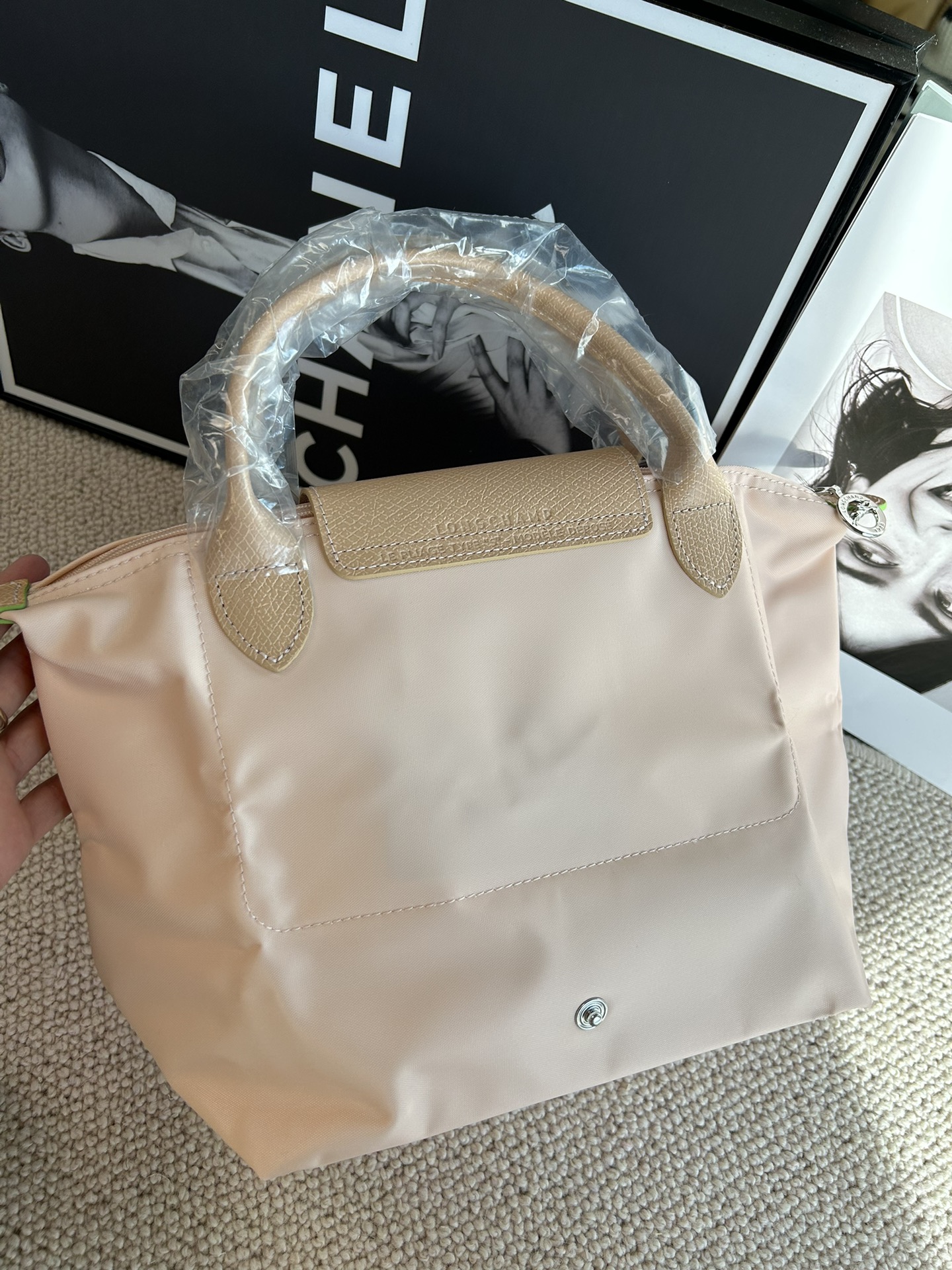 Longchamp ～藕粉色，很仙女秀气的颜色呀，温柔的感觉一下子就出现在眼前了