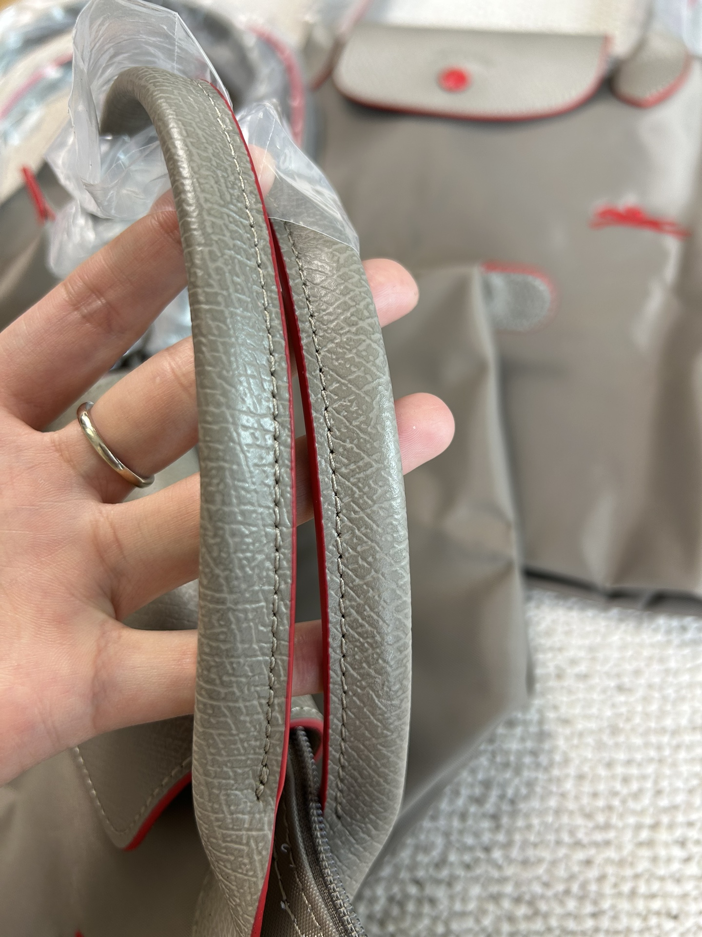 Longchamp ～浅棕色，太 了，我感觉夸的我都要词穷了，你们自己喜欢哪个直接入就行了