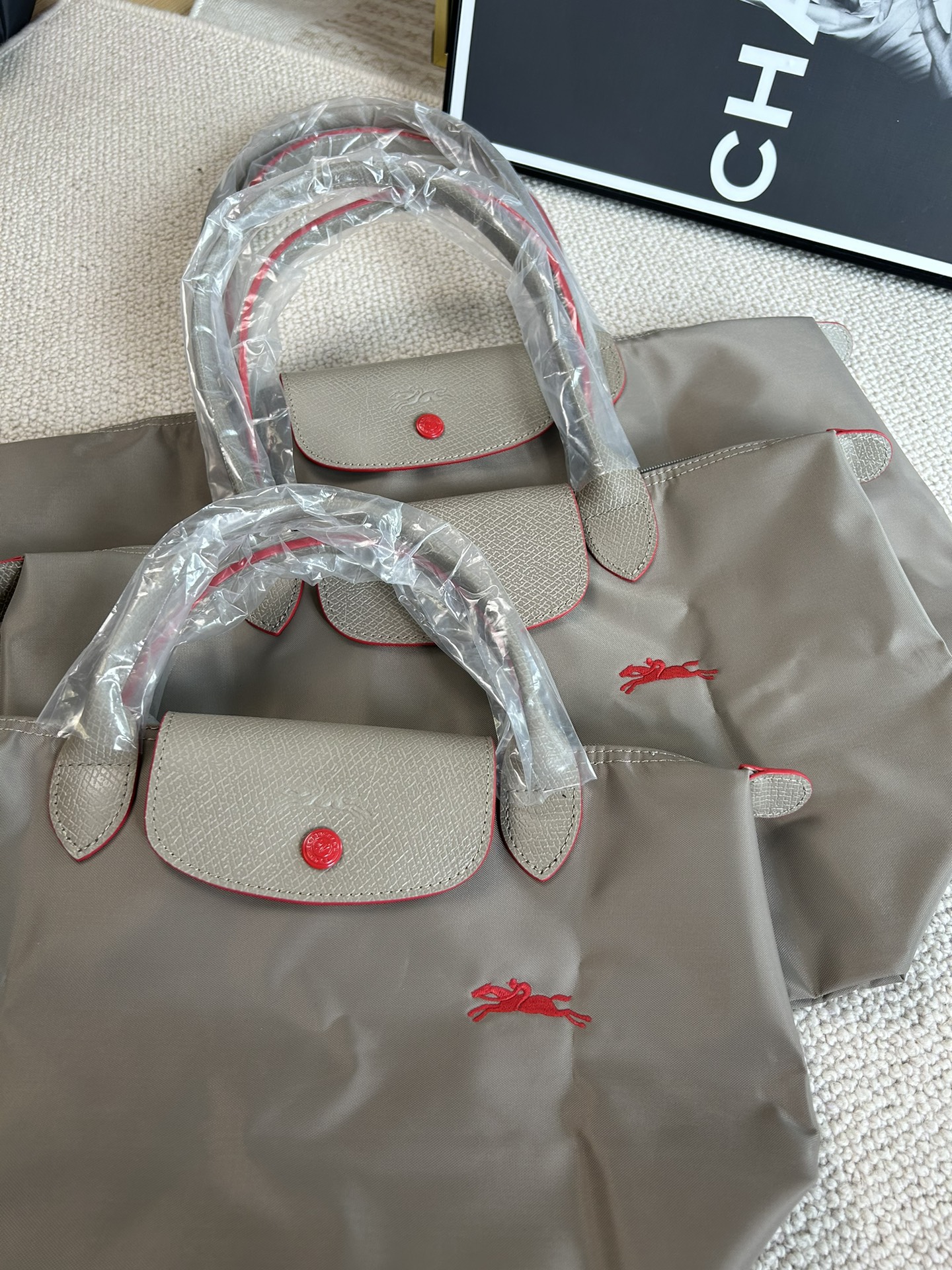 Longchamp ～浅棕色，太 了，我感觉夸的我都要词穷了，你们自己喜欢哪个直接入就行了