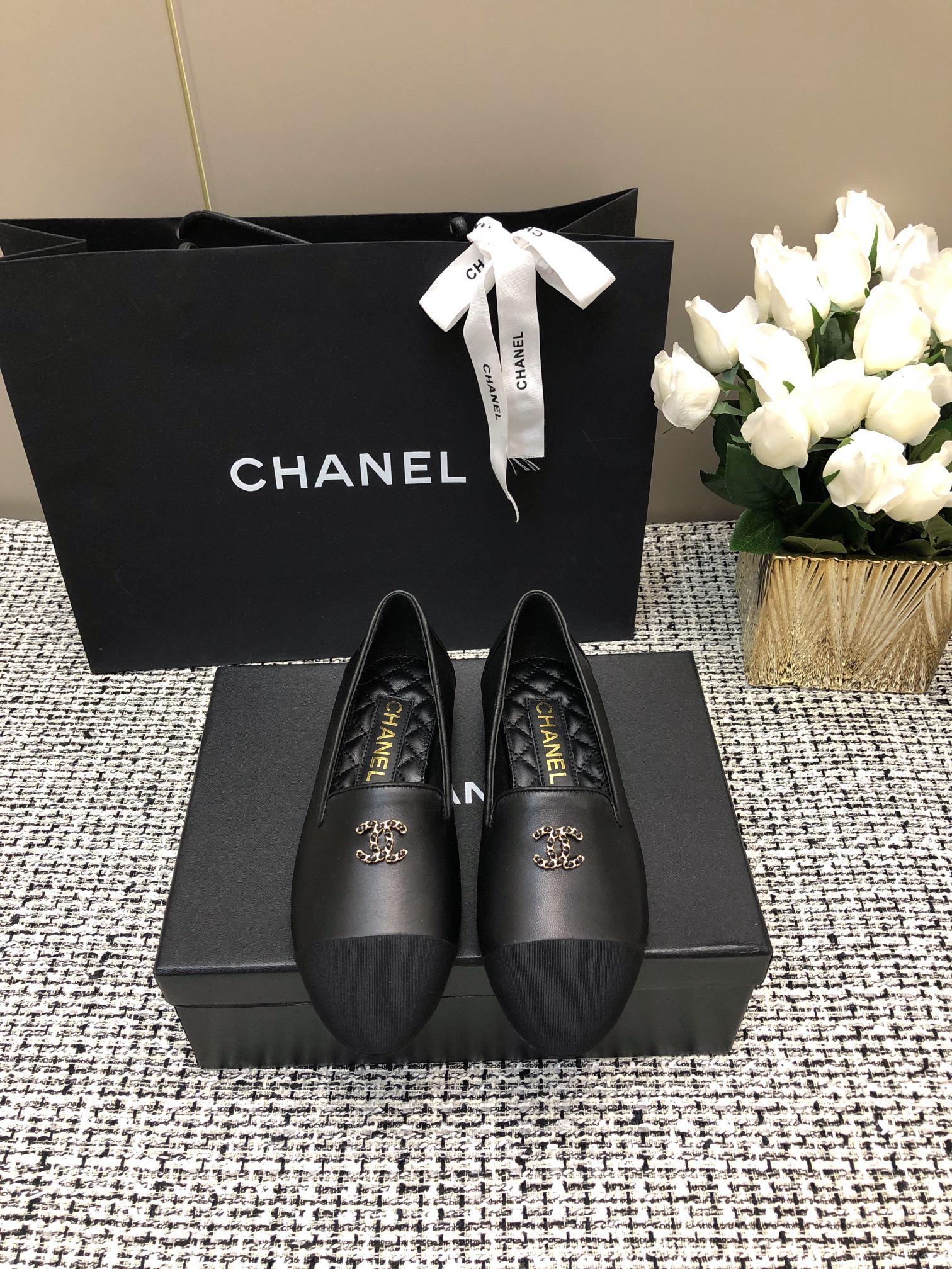 Chanel 23C Women's Black Leather Loafers with Double C Logo 2 a1696762285265 0181