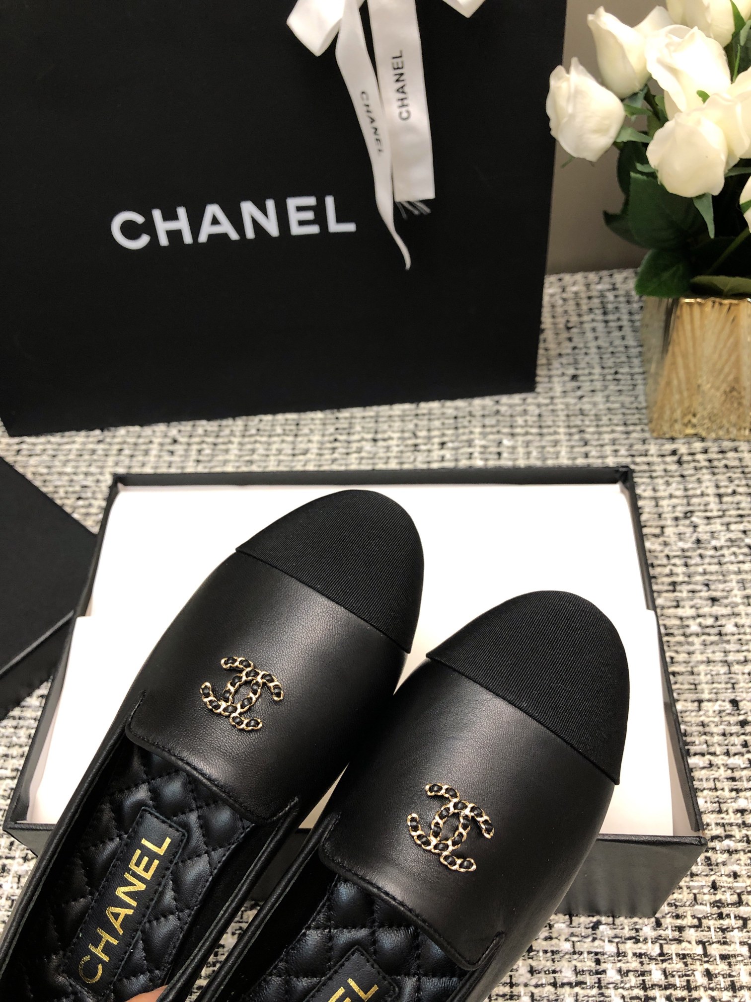 Chanel 23C Women's Black Leather Loafers with Double C Logo 7 a1696762285799 6068