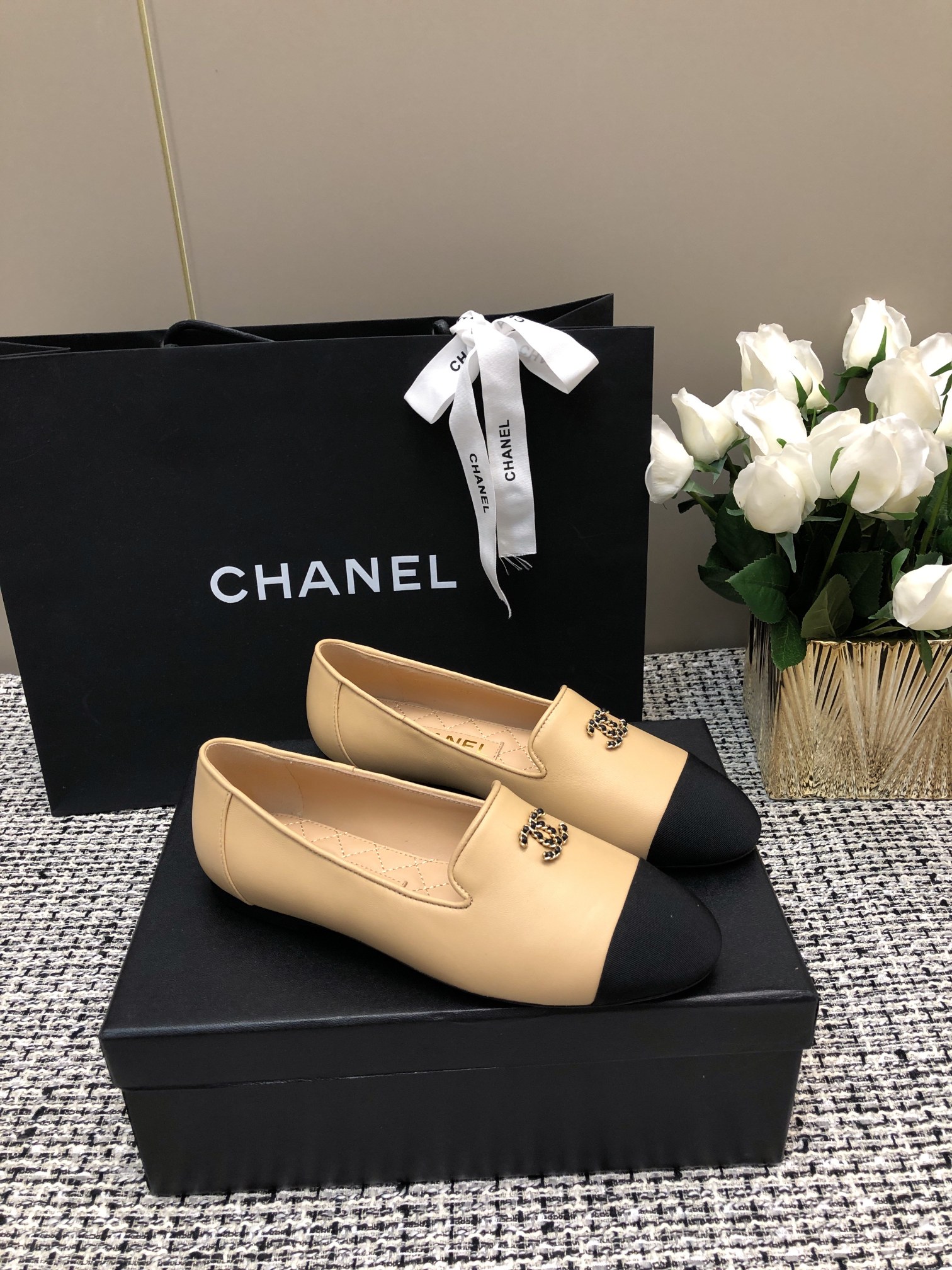 Chanel 23C Loafers: Retro Style, Lambskin Leather, Comfortable & Chic 4 a1696762325442 5660