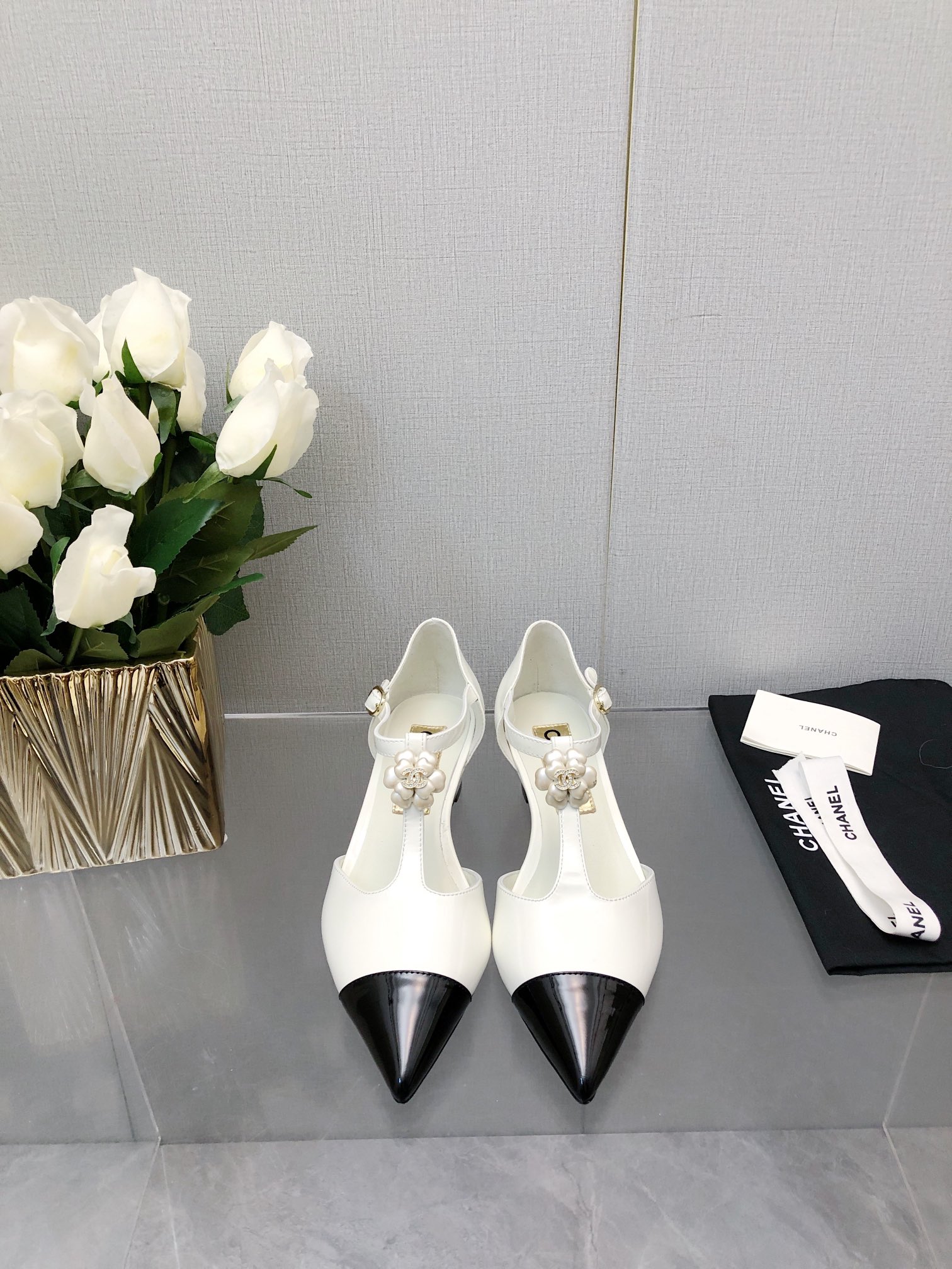 Chanel 25K T-Strap Camellia Wedge Sandals,Lambskin Leather,Comfortable 3 i1701075343 8486 1