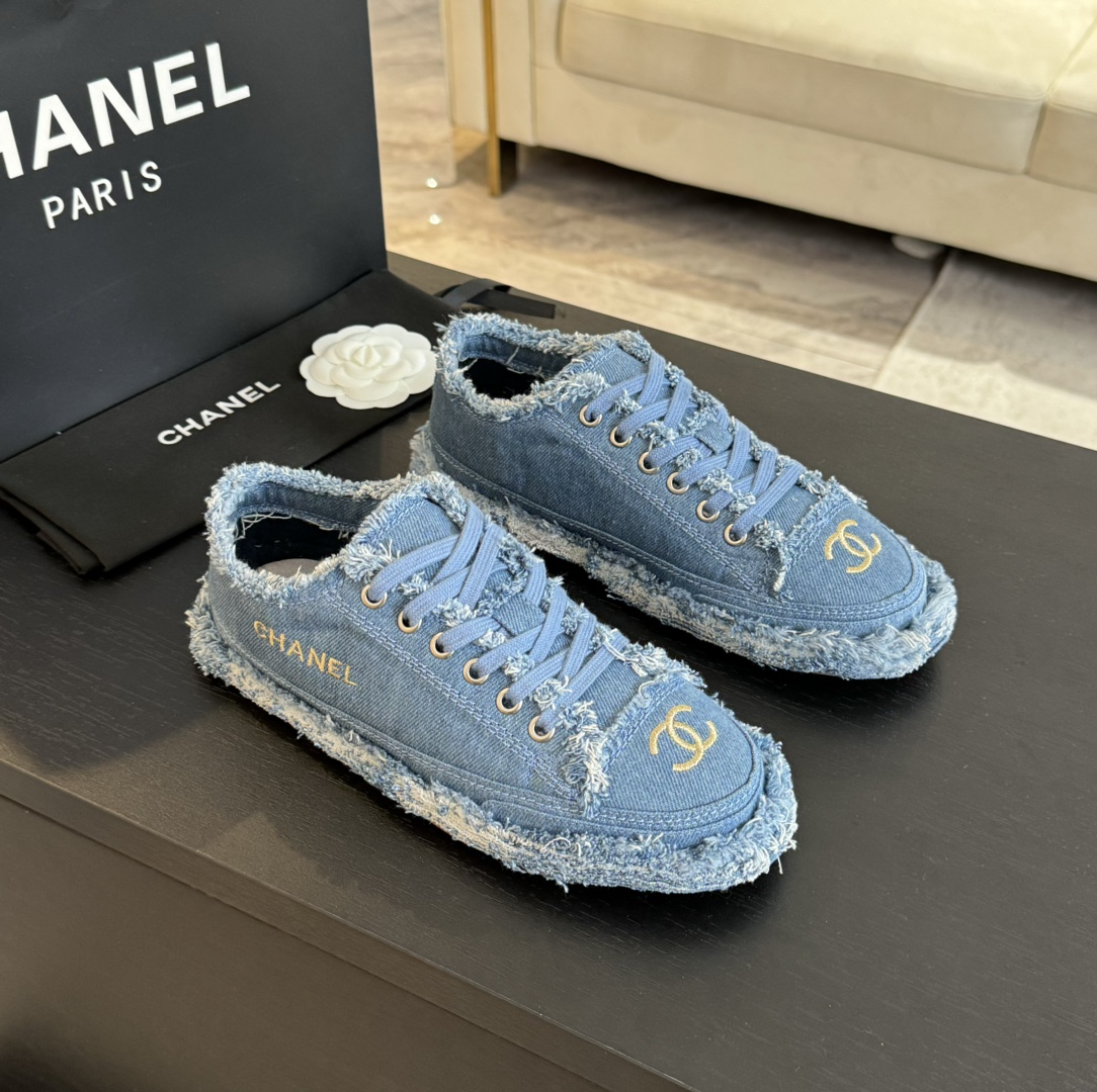 Chanel Women's Denim Canvas Sneakers with Embroidered Logo and Frayed Edges 2 i1720424696 560 8