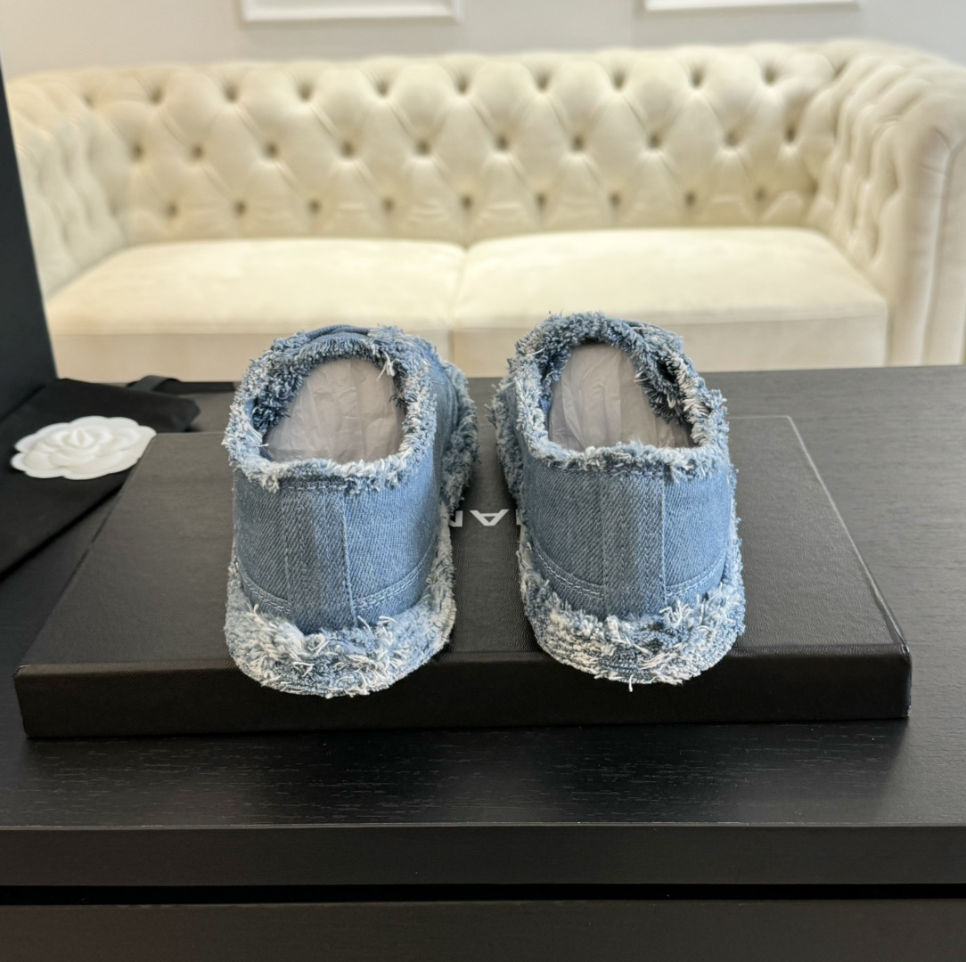 Chanel Women's Denim Canvas Sneakers with Embroidered Logo and Frayed Edges 9 i1720424696 9636 5