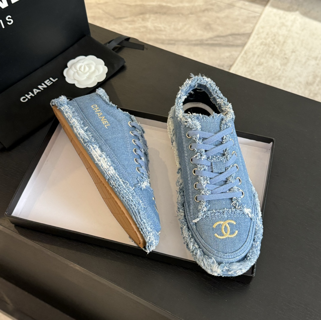Chanel Women's Denim Canvas Sneakers with Embroidered Logo and Frayed Edges 5 i1720424696 9901 1