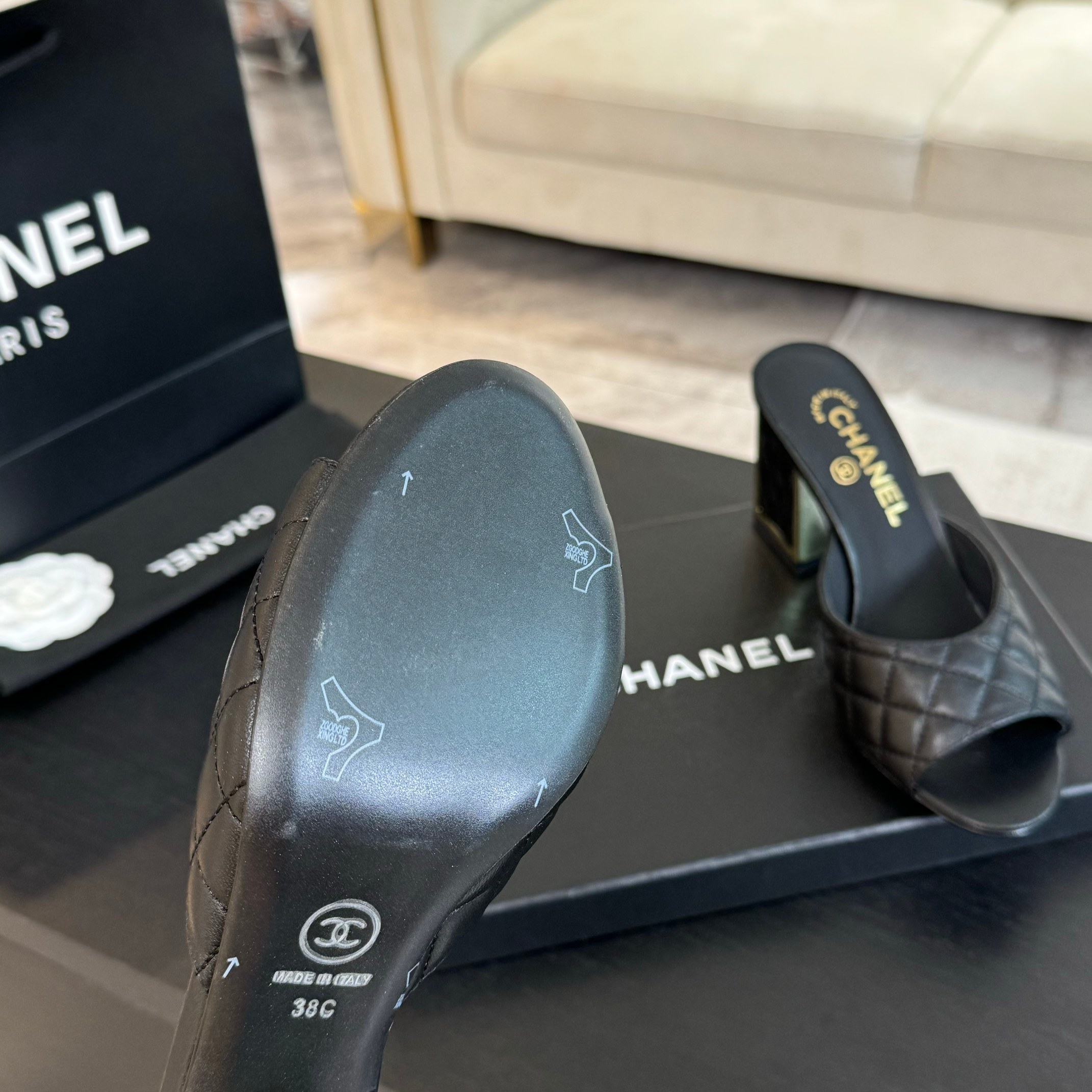 Chanel 24SS Mary Jane Mules - Chic Quilted Leather Heeled Sandals 7 a1722971525492 4710