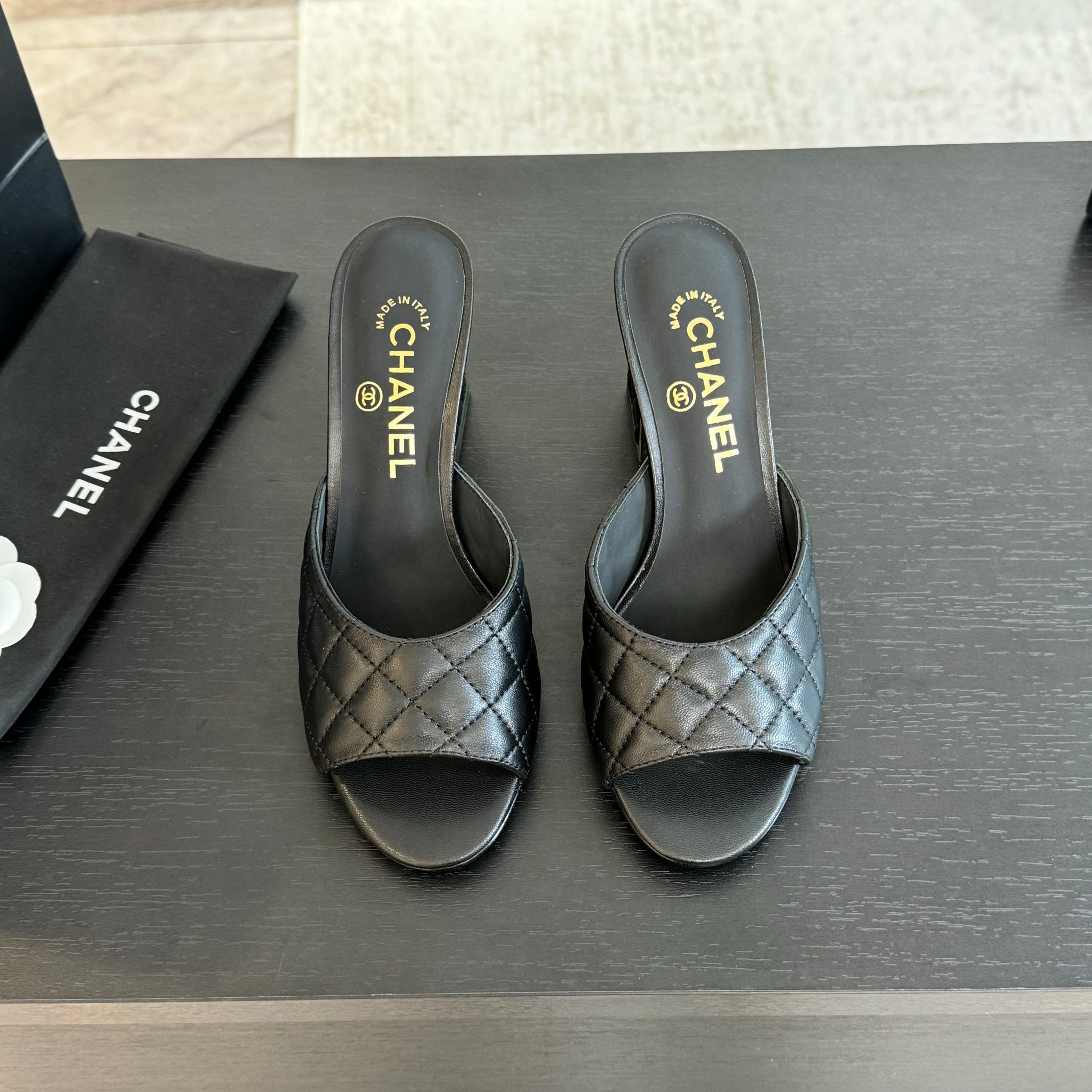 Chanel 24SS Mary Jane Mules - Chic Quilted Leather Heeled Sandals 3 a1722971525962 2085
