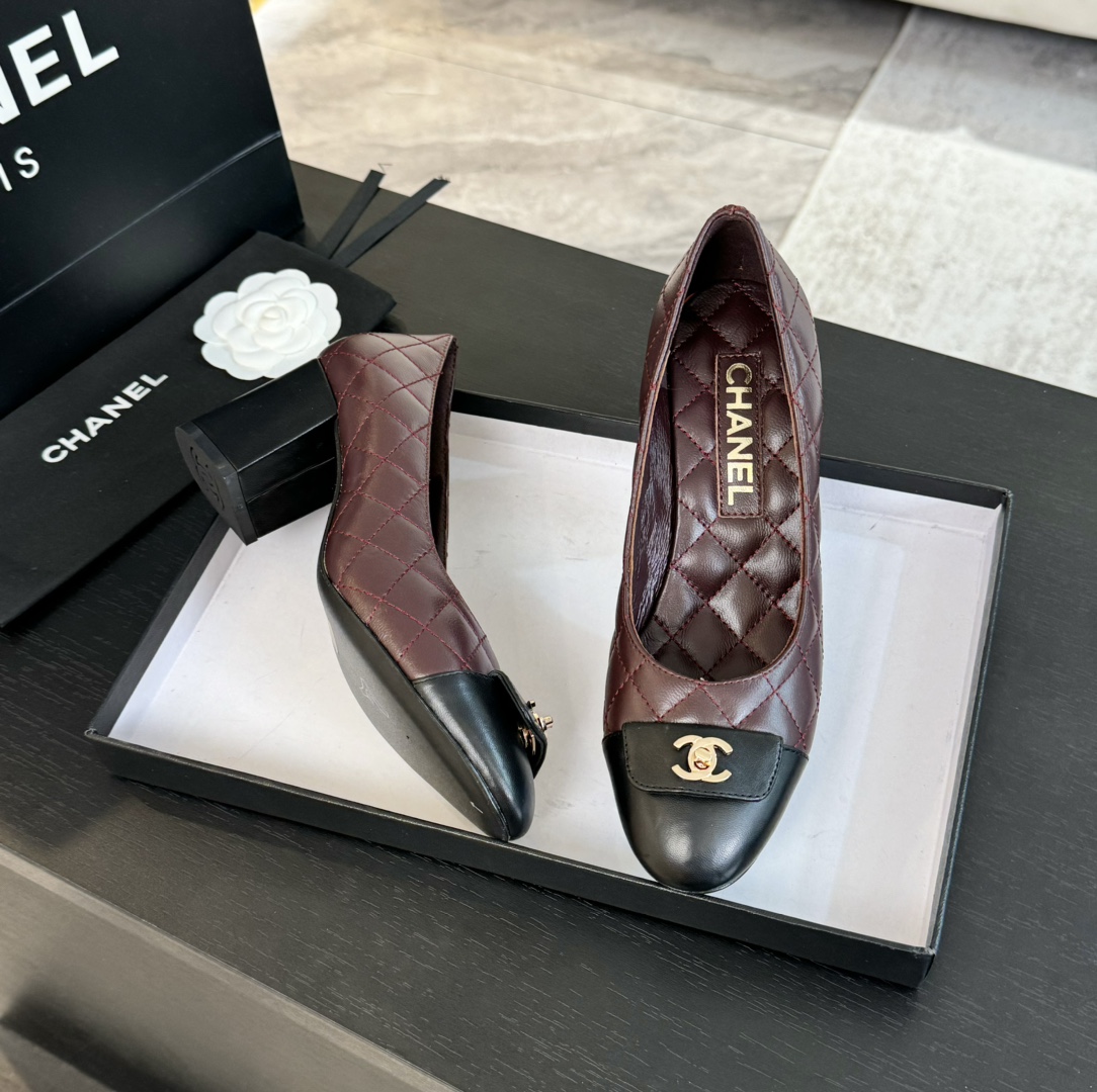 Chanel Quilted Leather Block Heel Pumps with CC Turn-Lock, Burgundy/Black 5 i1723188850 1326 7