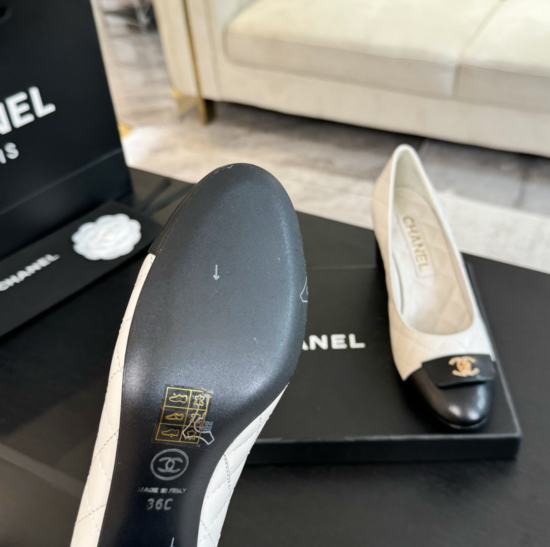 Chanel Quilted Lambskin Heels with CC Logo, Two-Tone High Heels 10 i1723188881 5253 3
