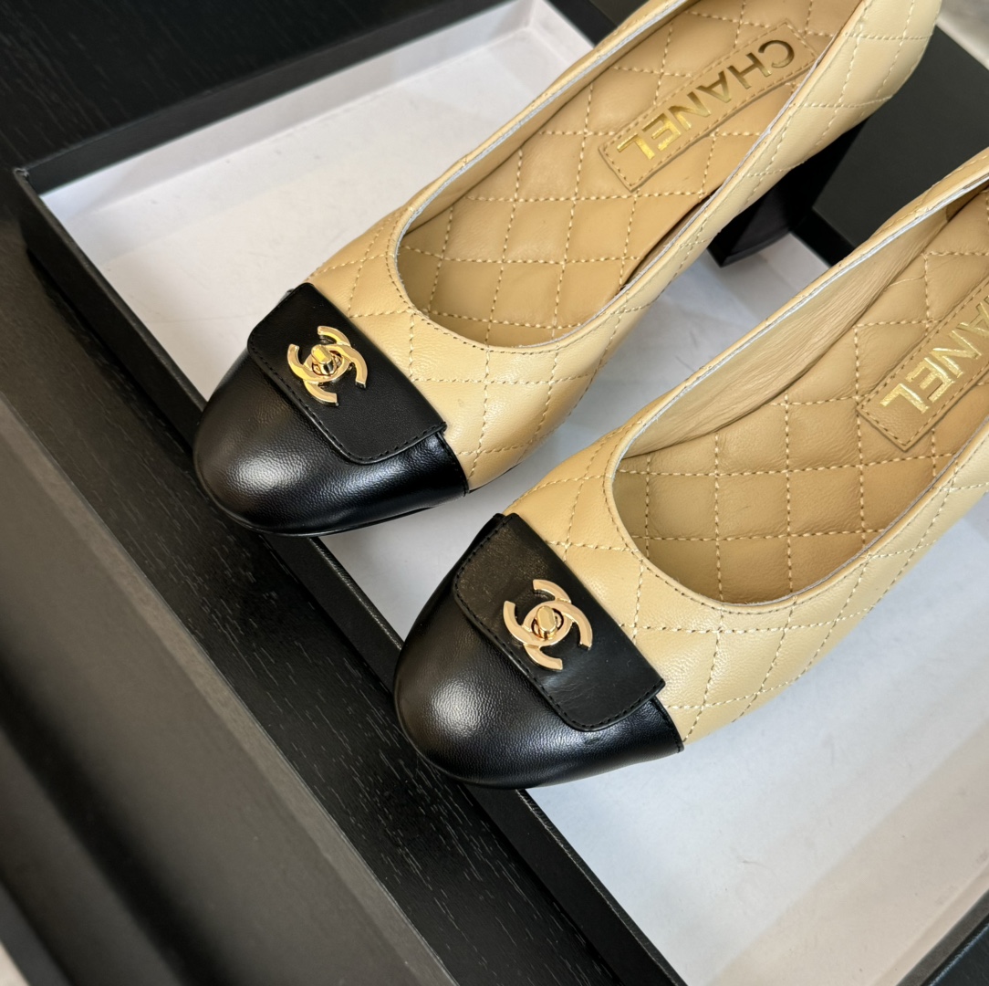 Chanel Inspired Quilted Leather Pumps with Iconic CC Turn-Lock, Beige/Black 6 i1723188901 8355 7